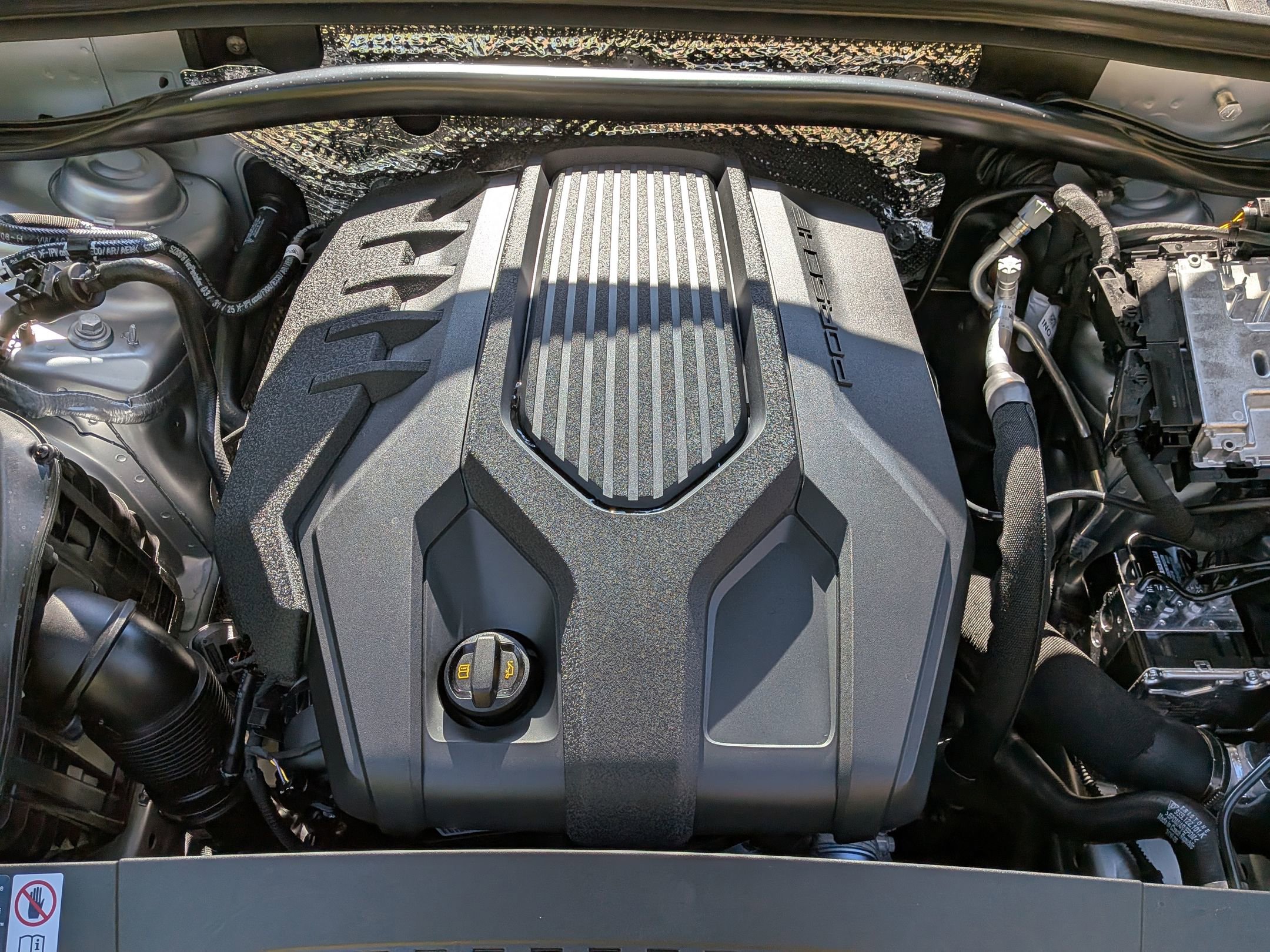 2026 Porsche Macan T - Photo 35