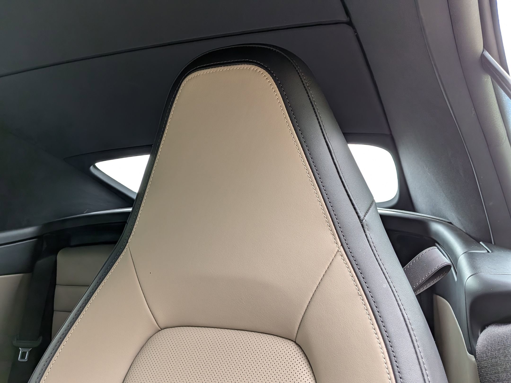 2025 Porsche 911 Carrera Cabriolet photo 4