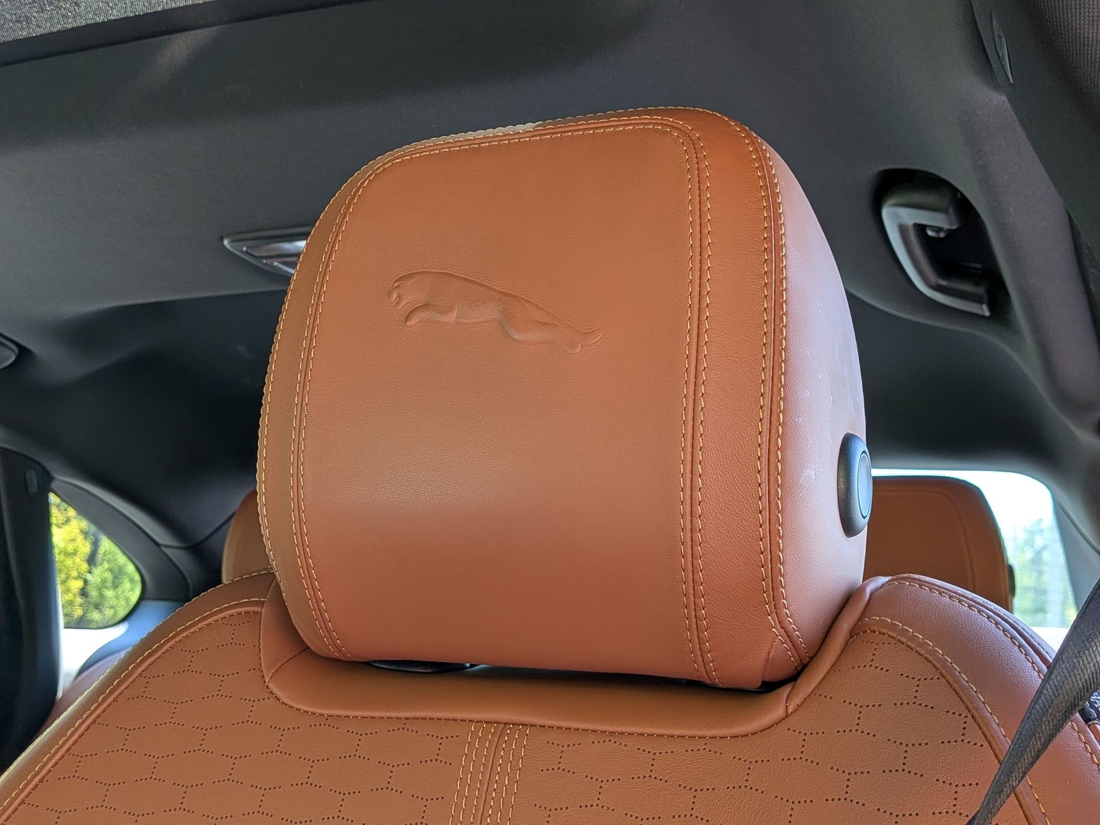 2021 Jaguar XF R-Dynamic SE photo 5