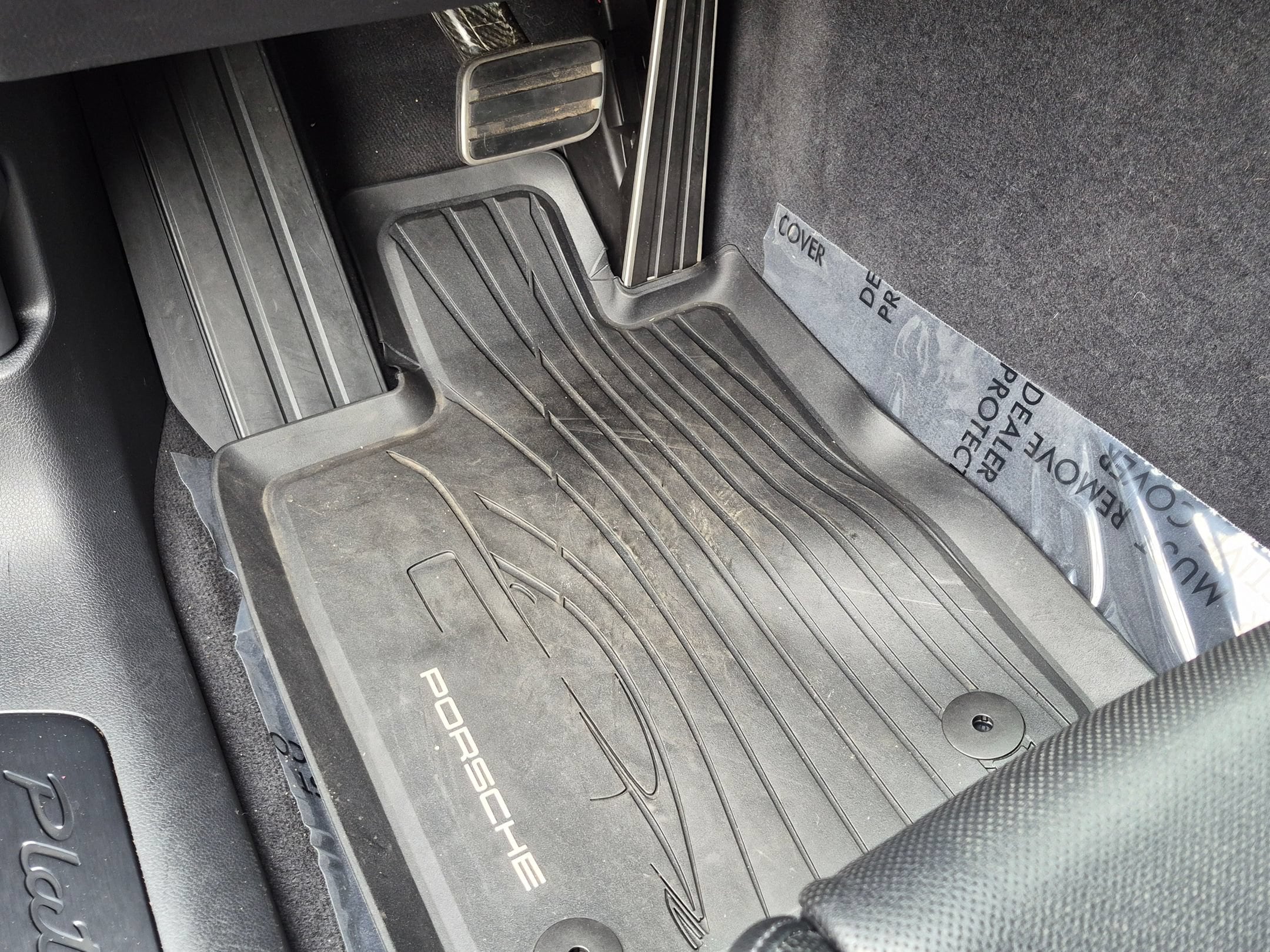 Porsche Panamera 4 E-Hybrid Platinum Edition