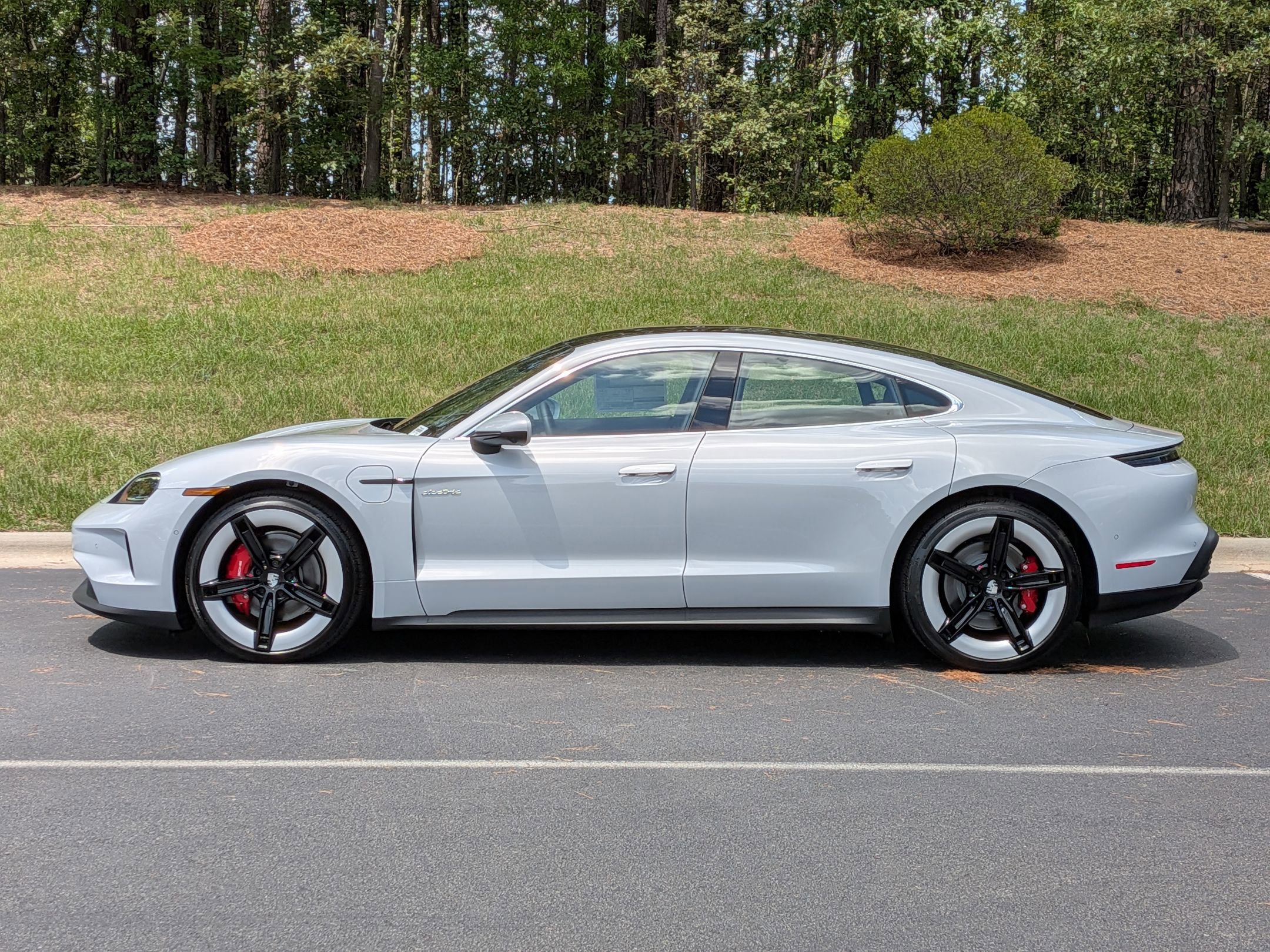 Porsche Taycan 4S