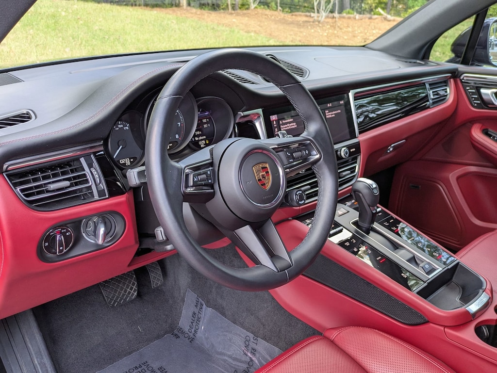 Certified 2024 Porsche Macan  SUV