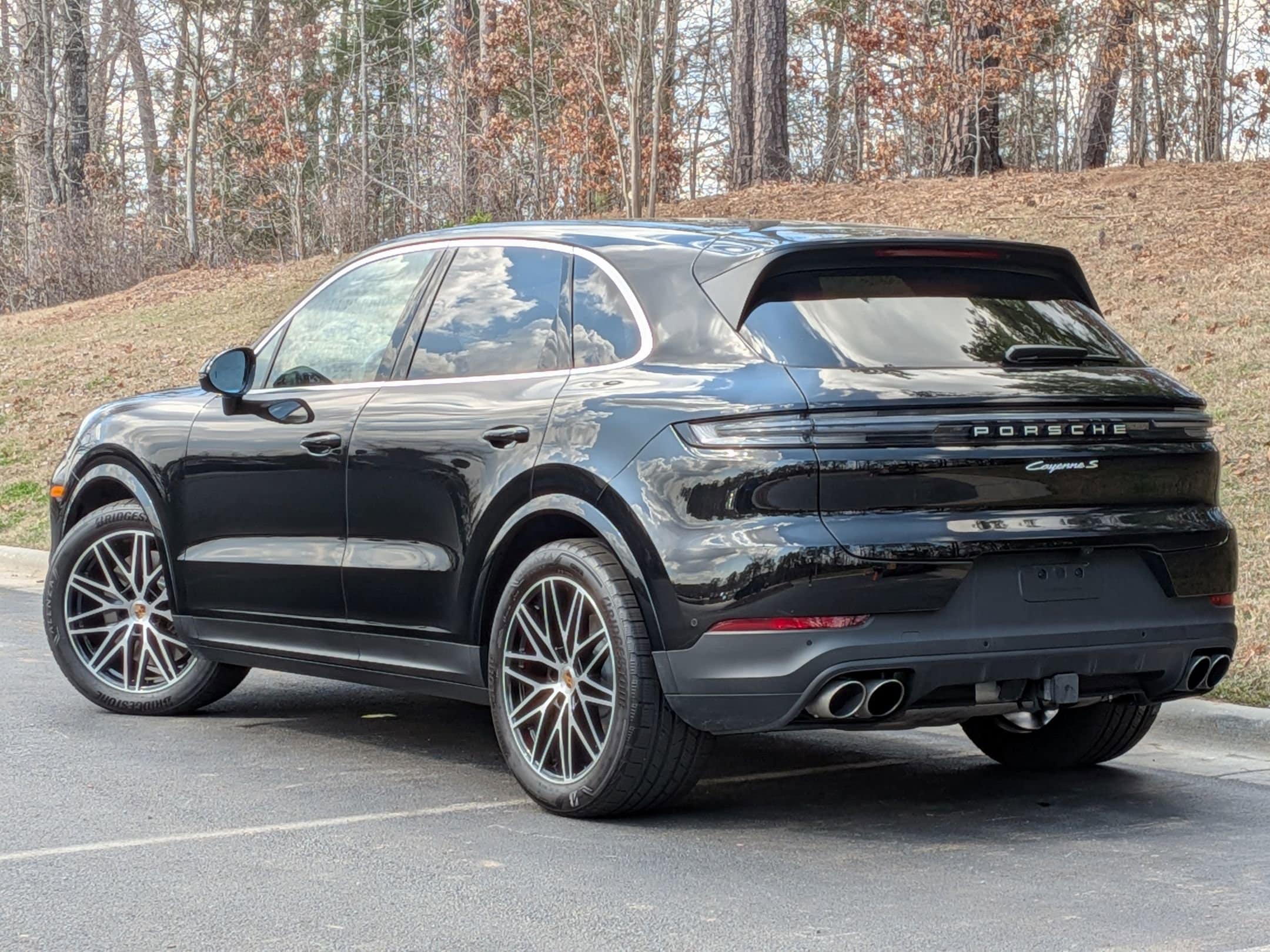 2026 Porsche Cayenne S photo 2