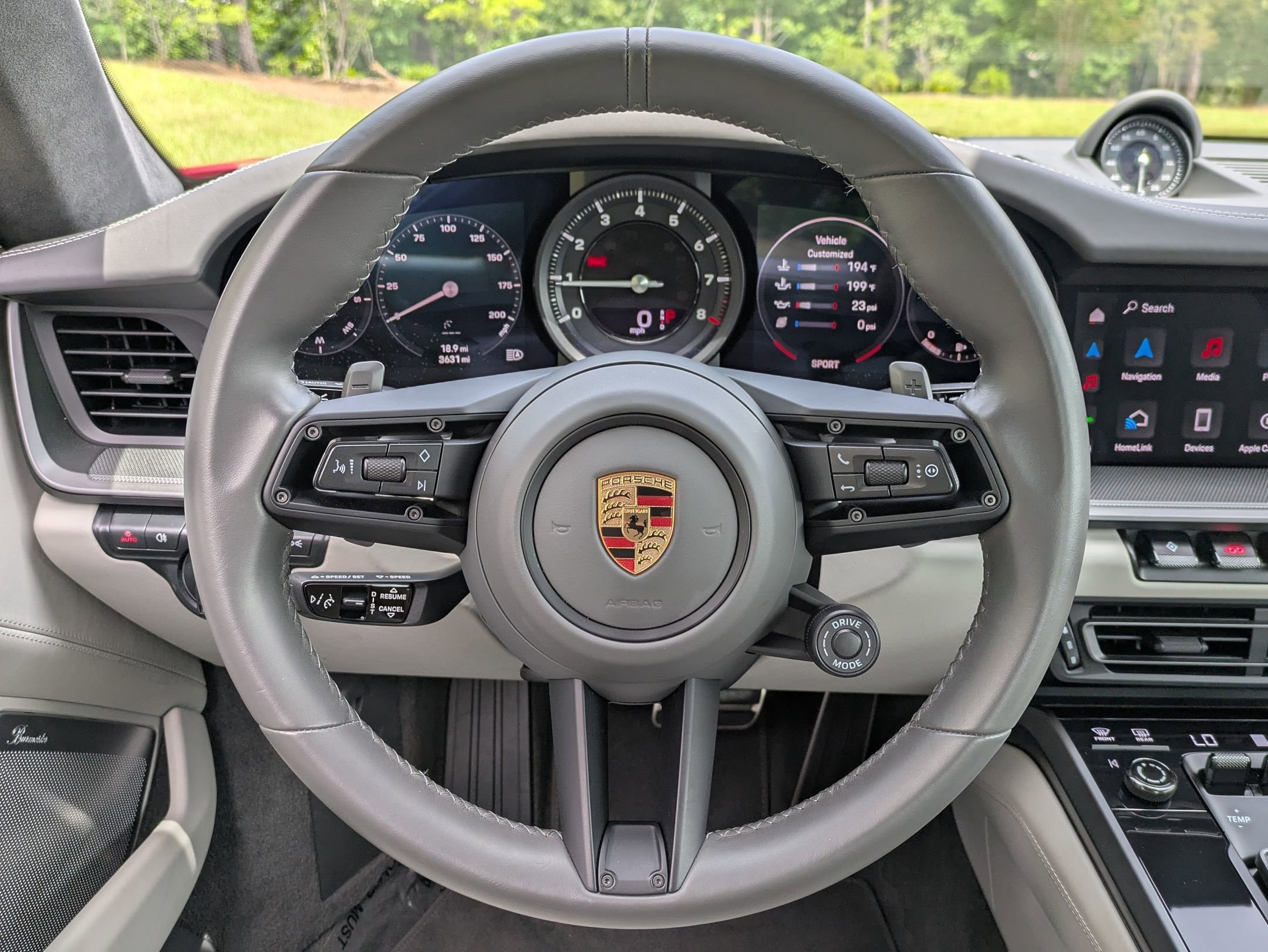 2024 Porsche 911 Carrera 4S photo 3