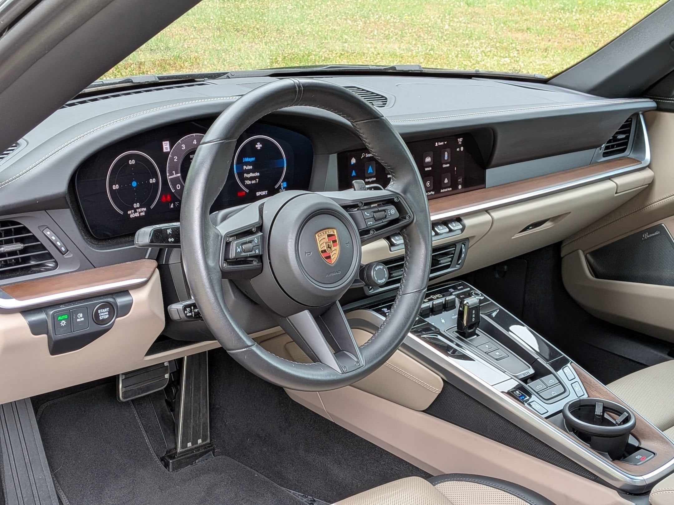 2025 Porsche 911 Carrera Cabriolet photo 2