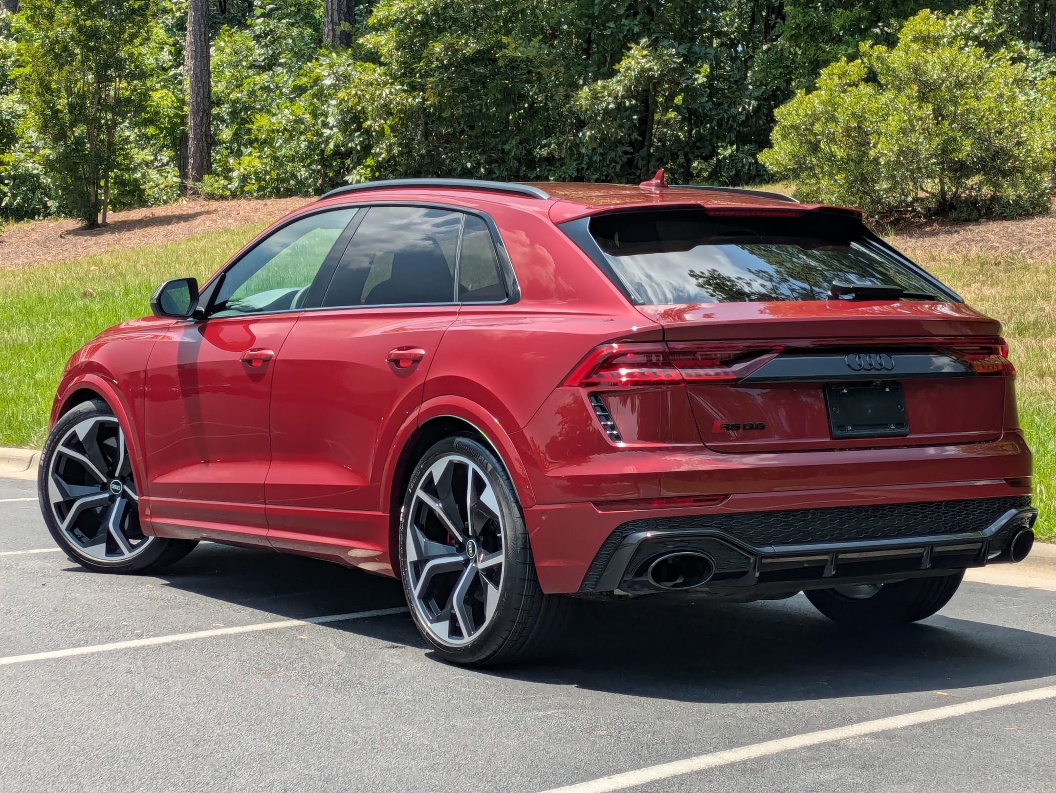 2022 Audi RS Q8 photo 3