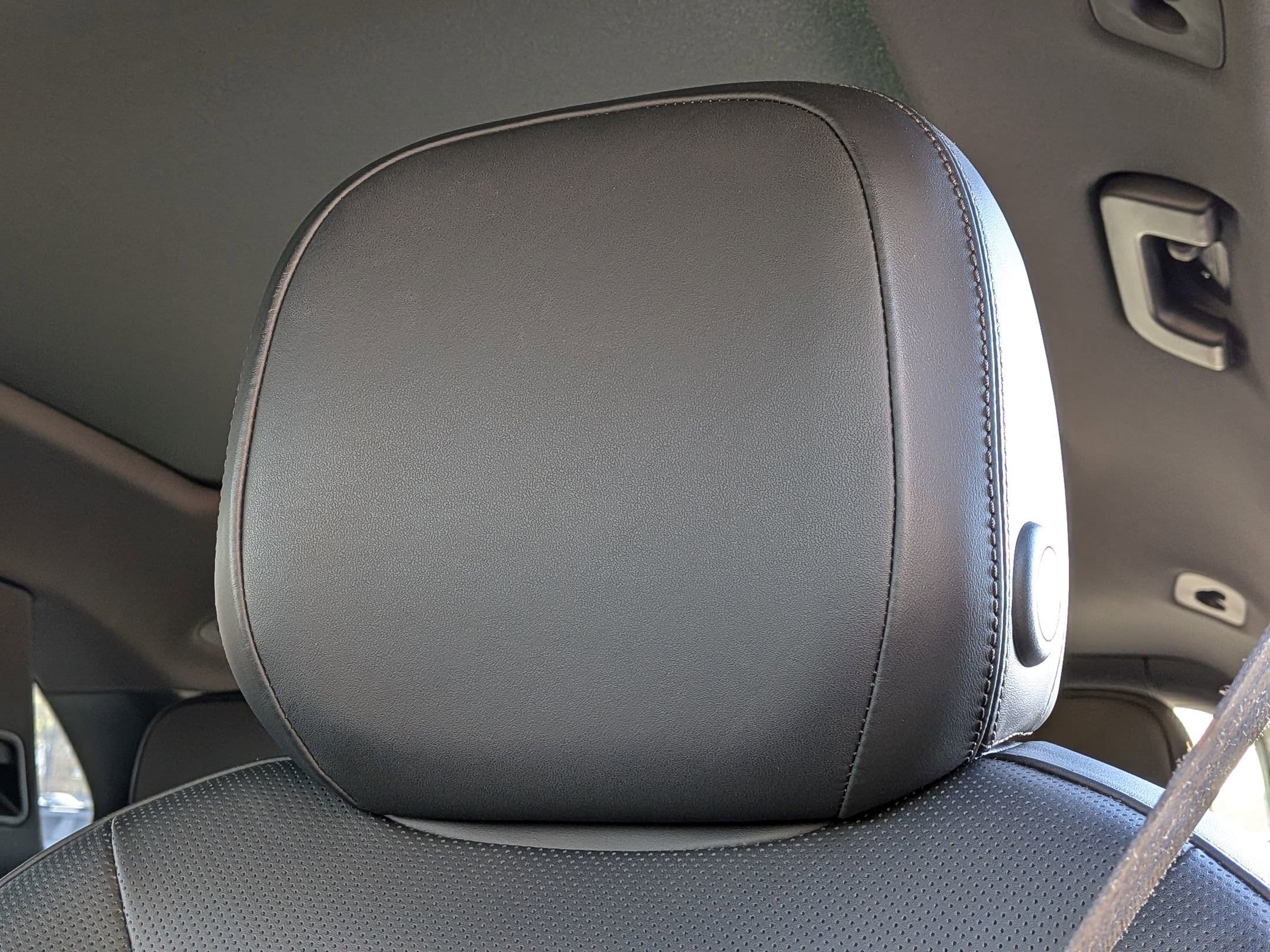 2025 Porsche Cayenne E-Hybrid photo 5