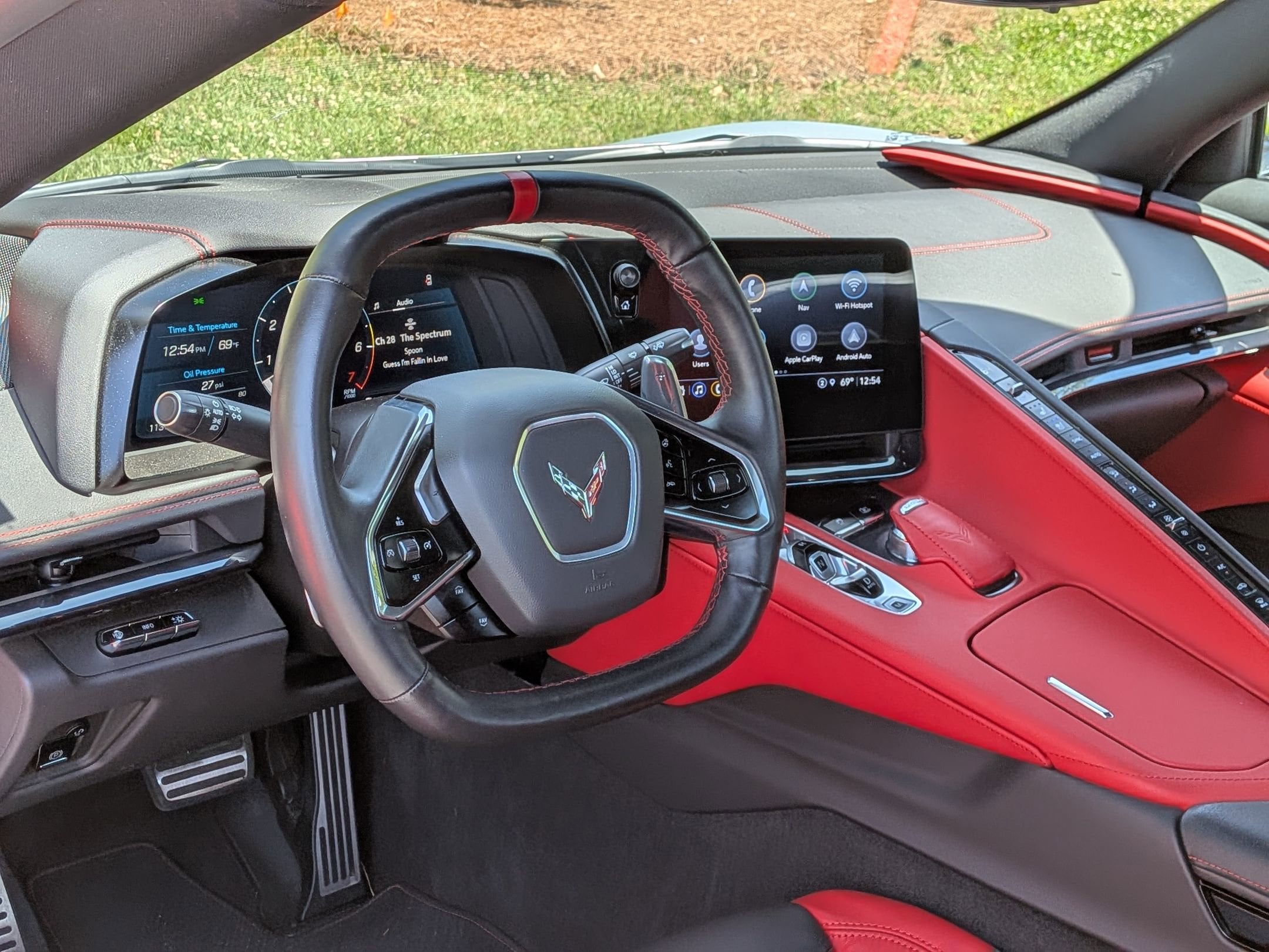 2023 Chevrolet Corvette 2LT photo 2