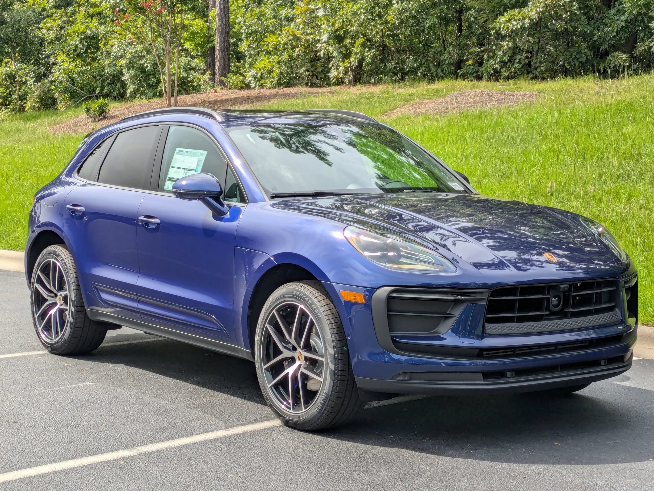 2026 Porsche Macan T - Photo 32