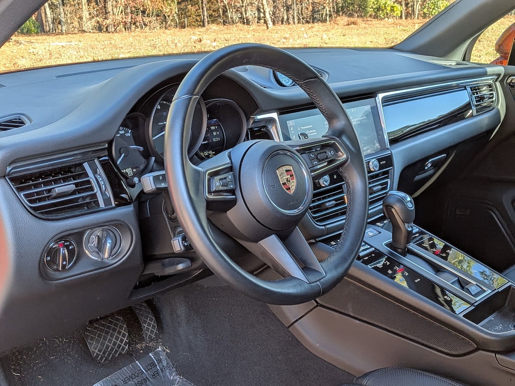 Certified 2025 Porsche Macan SUV