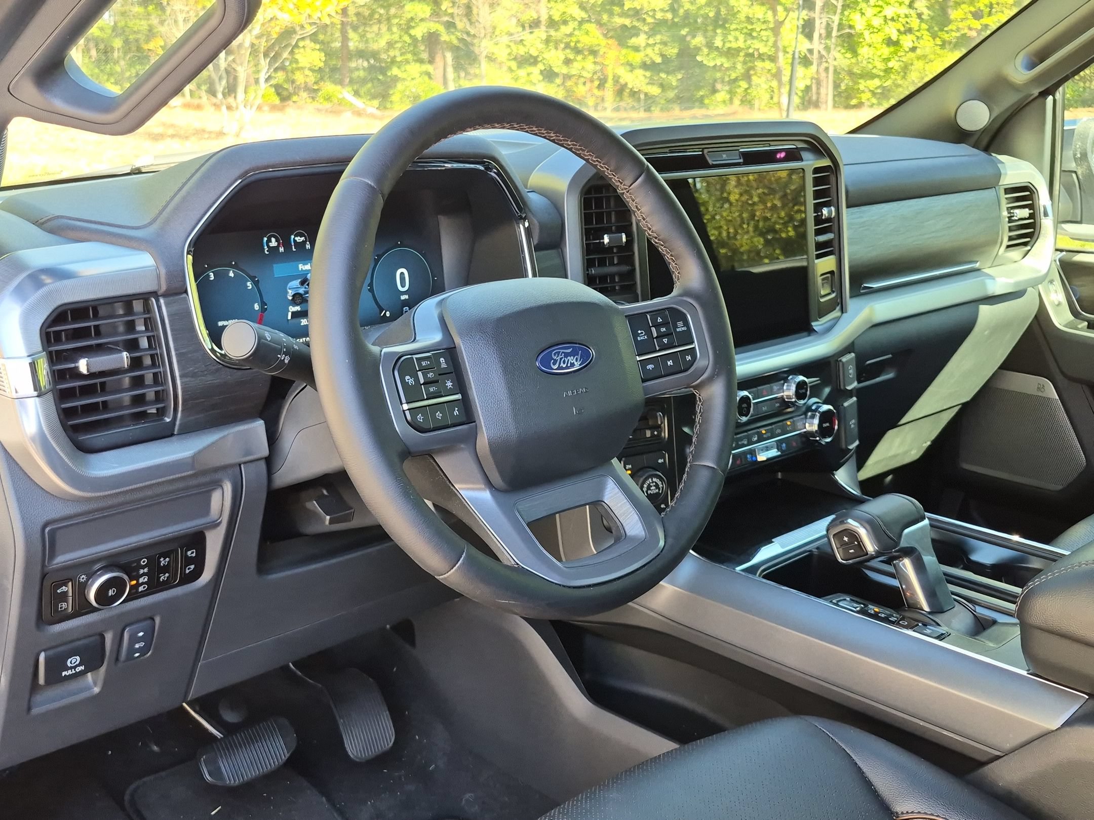 Used 2025 Ford F-150 LARIAT Pickup