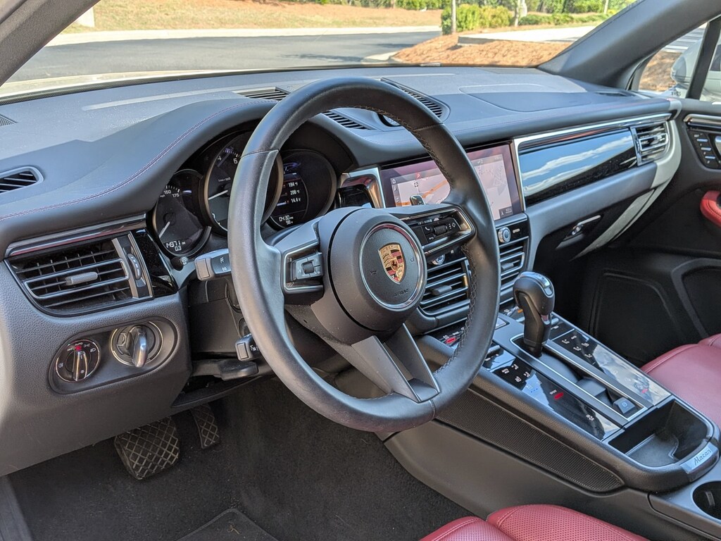 Certified 2024 Porsche Macan SUV
