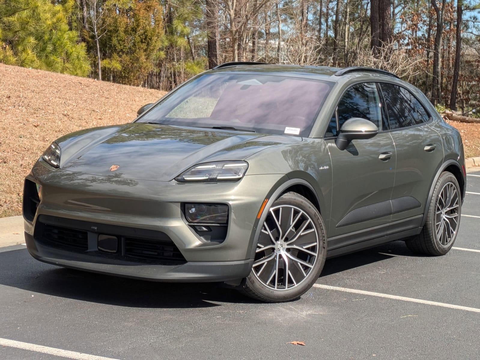 2025 Porsche Macan