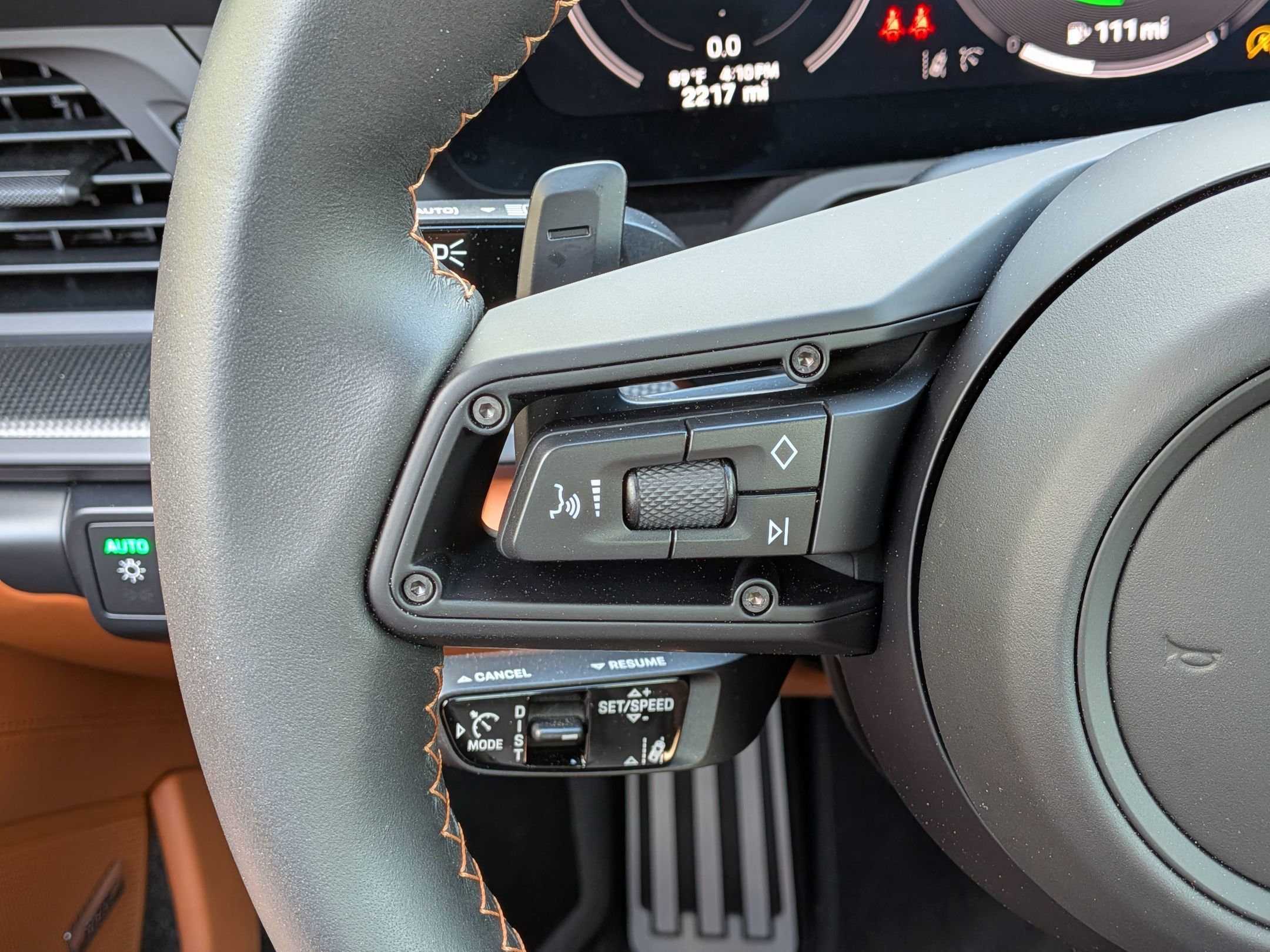 2025 Porsche 911 Targa 4 GTS photo 3