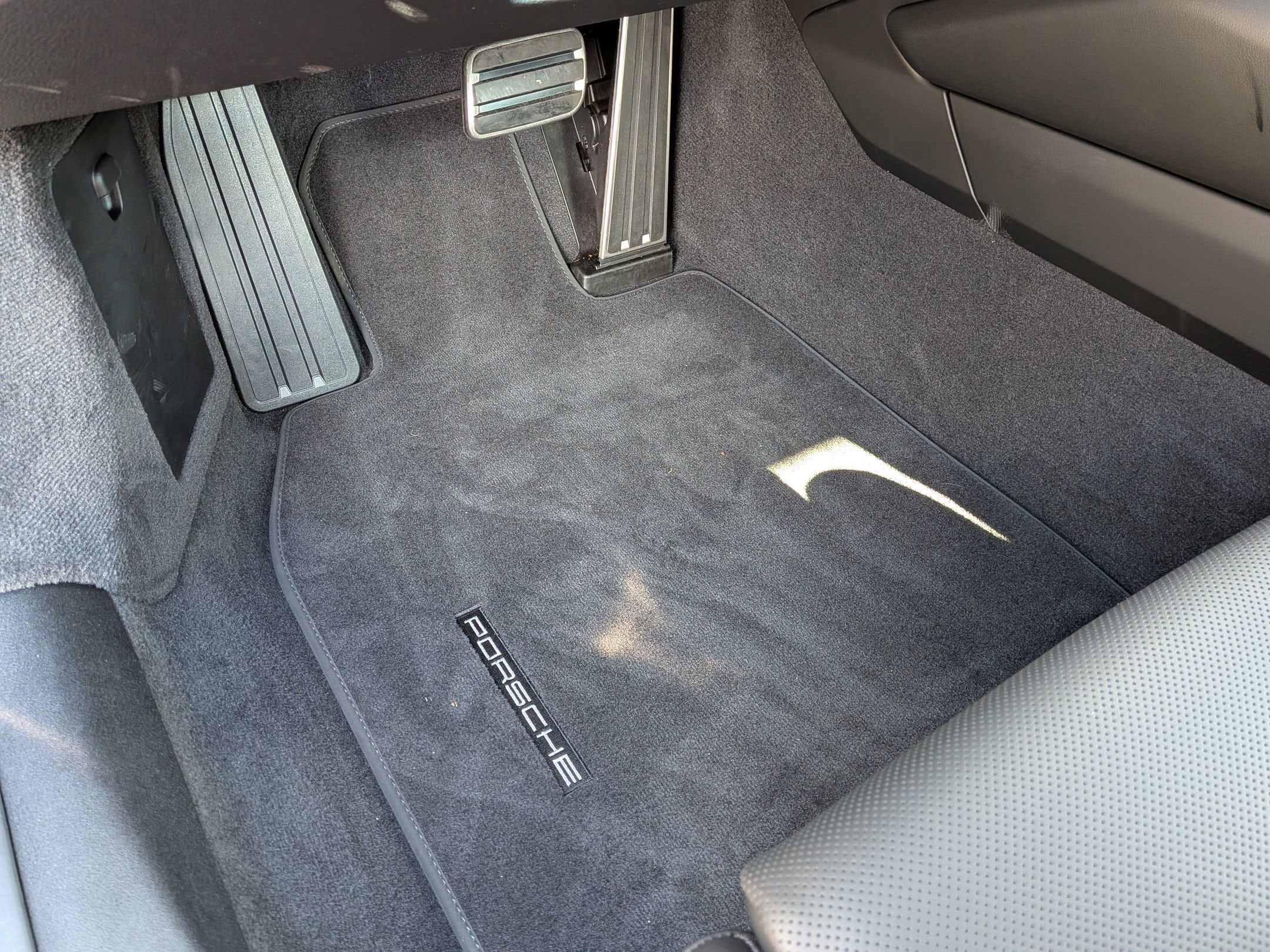 2026 Porsche 911 Carrera S photo 6