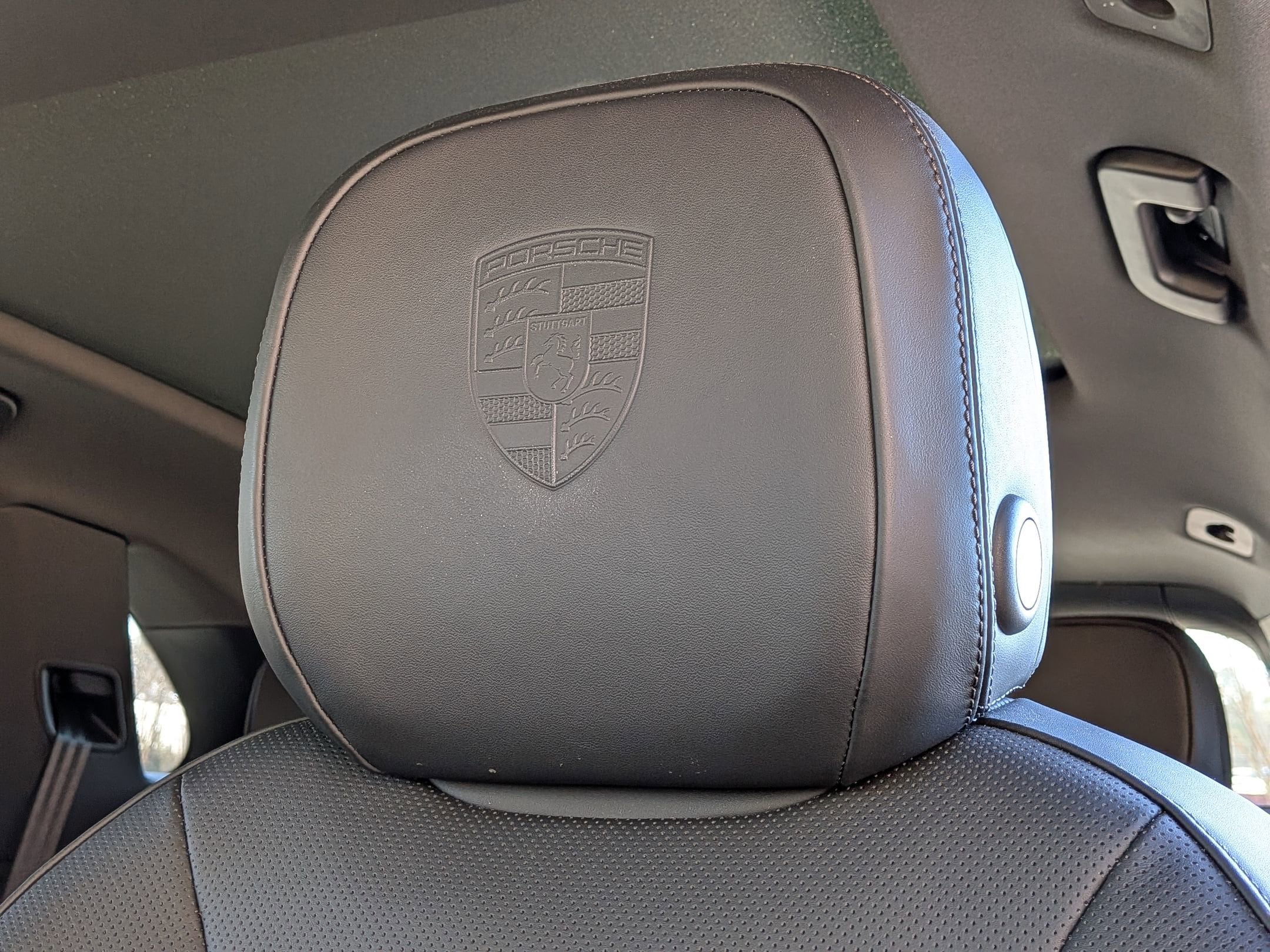 2025 Porsche Cayenne E-Hybrid photo 5