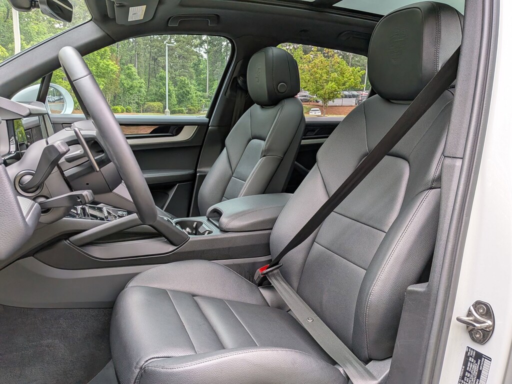 Certified 2025 Porsche Cayenne SUV