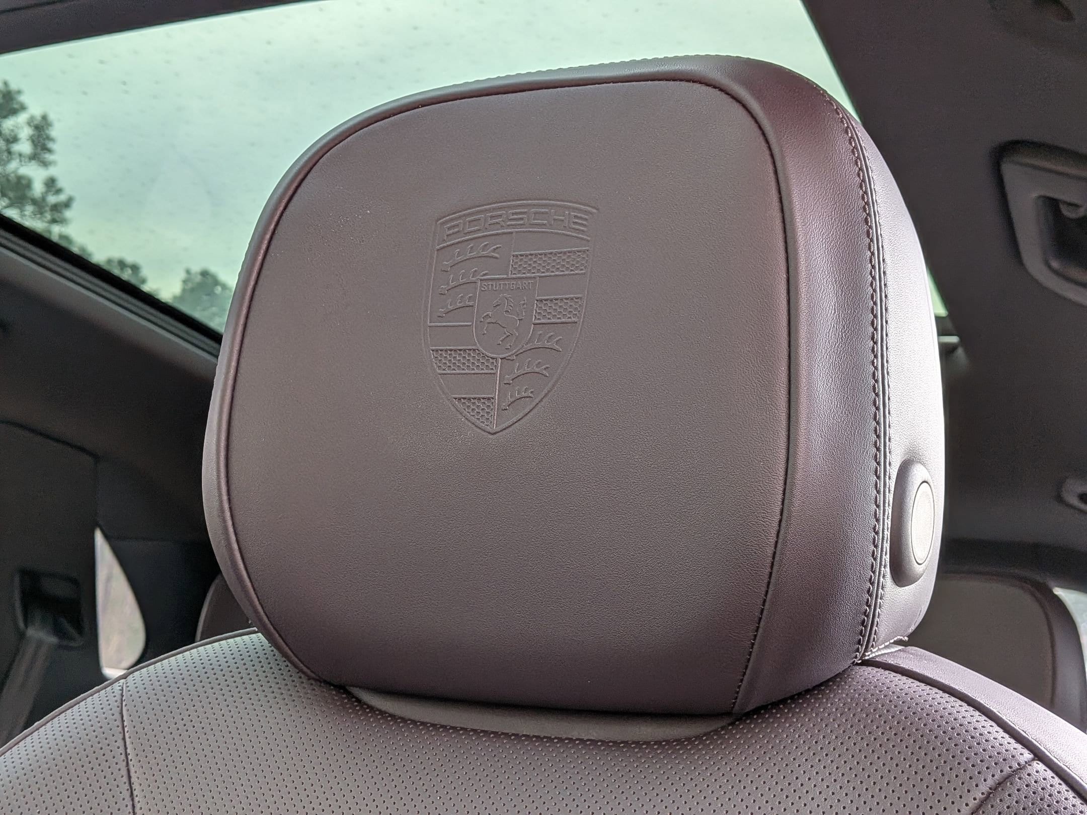 2025 Porsche Cayenne E-Hybrid photo 5