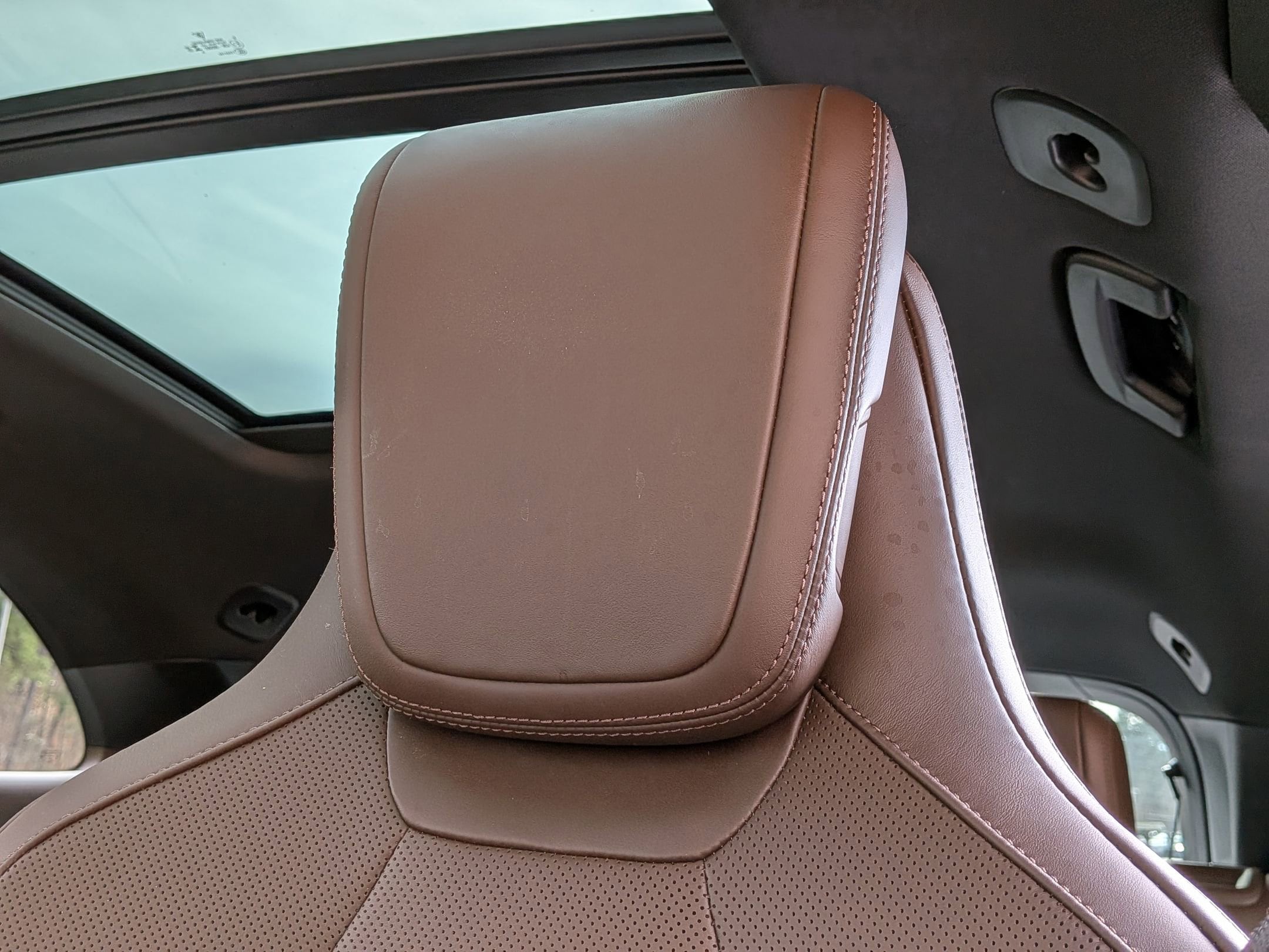 2025 Porsche Macan Electric 4S photo 5