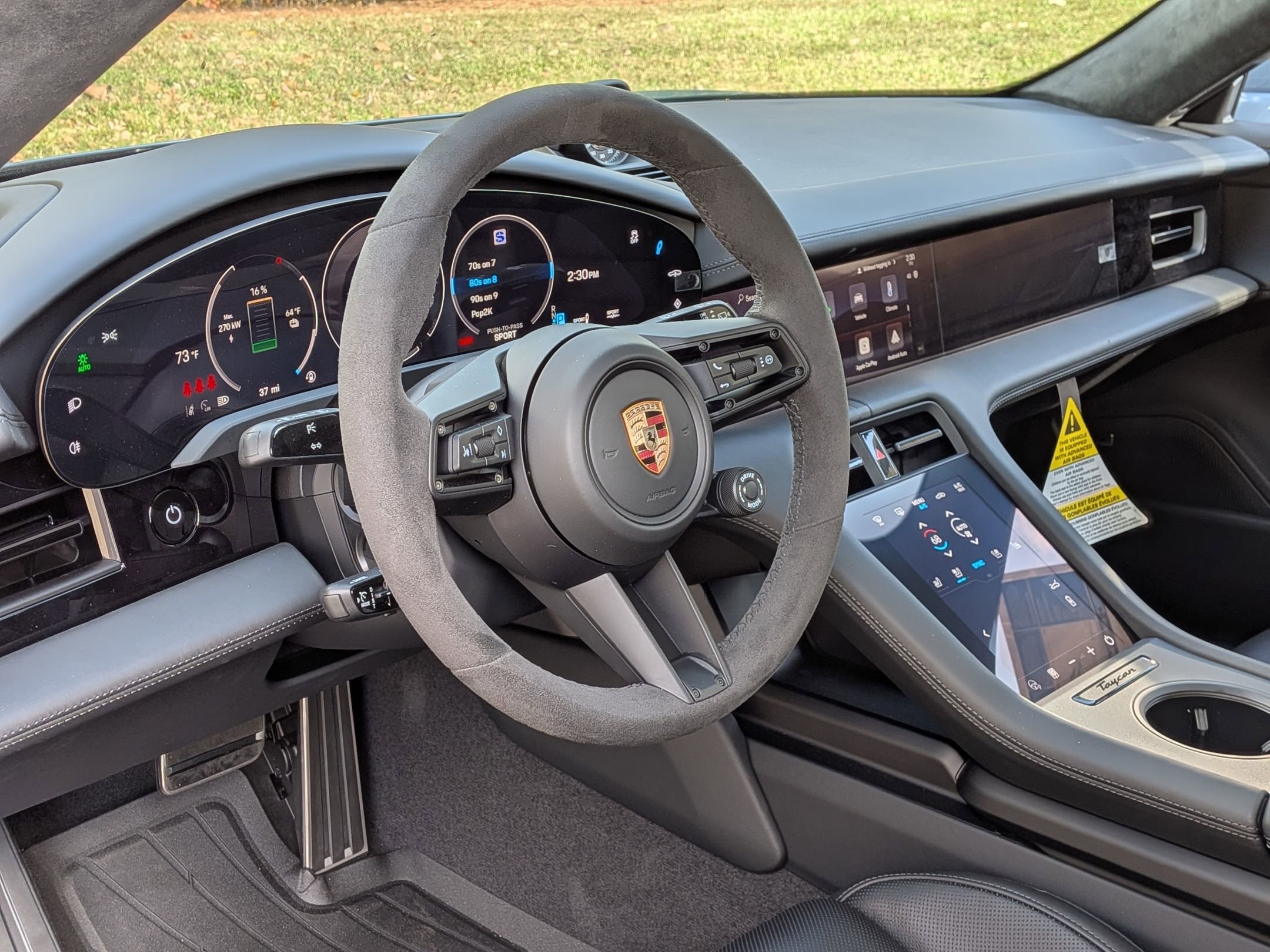 2026 Porsche Taycan GTS Sport Turismo photo 4