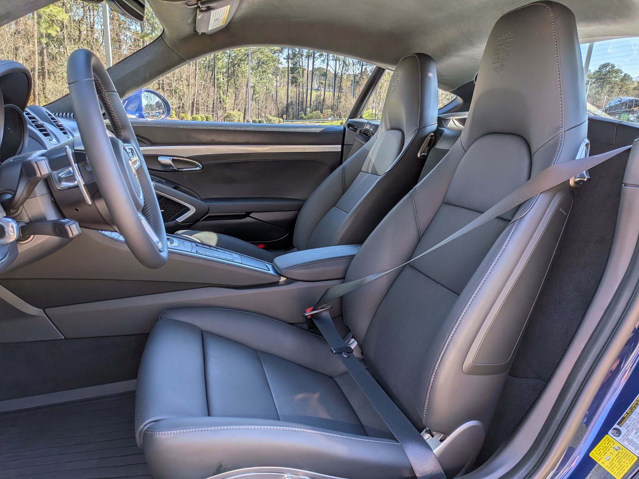 2025 Porsche 718 Cayman GTS 4.0 photo 4