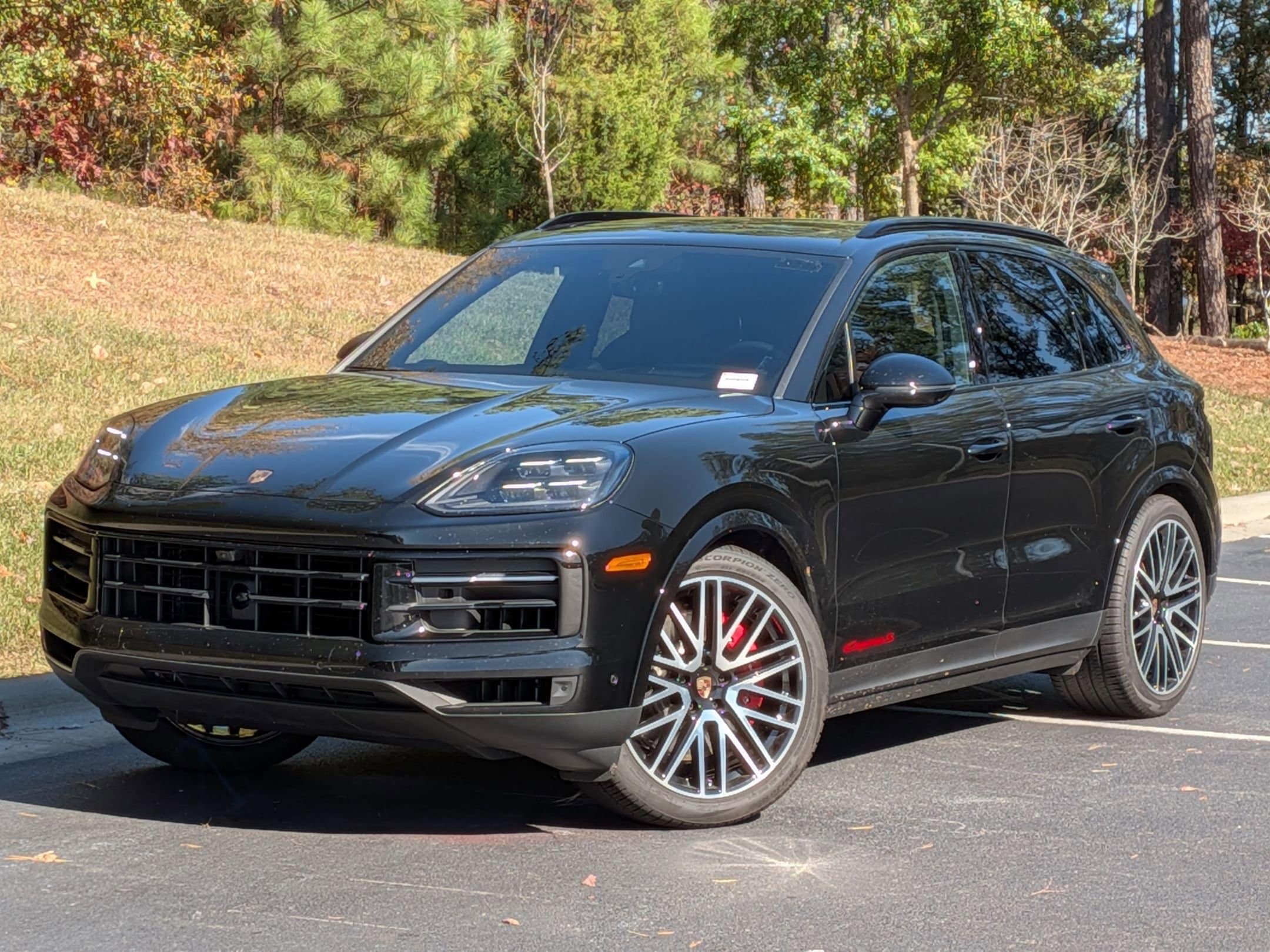 2025 Porsche Cayenne S's photo