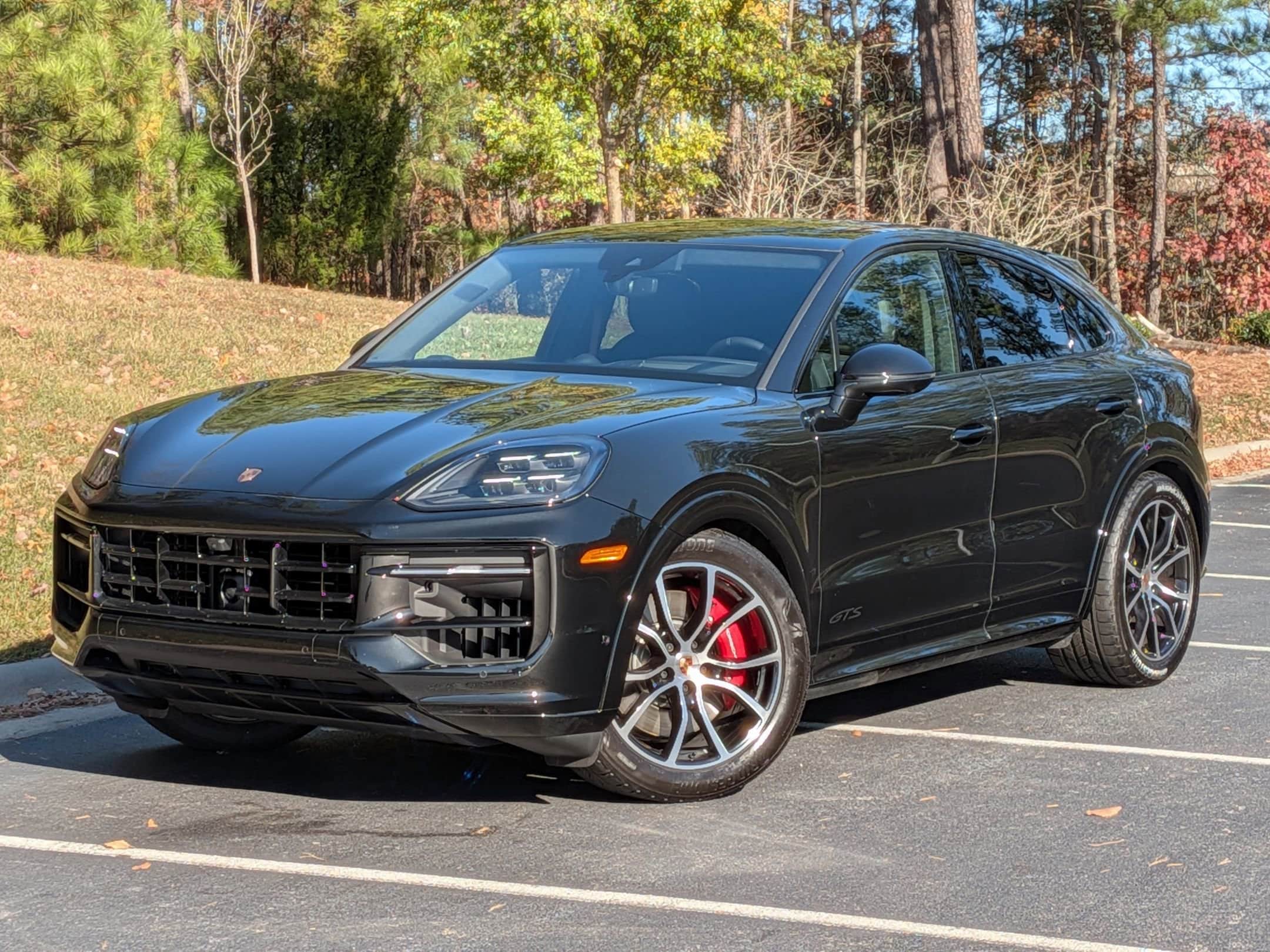 2025 Porsche Cayenne Coup GTS's photo