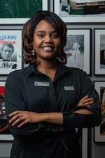 Staff member Sarah Black from ID_8de31cb3a007