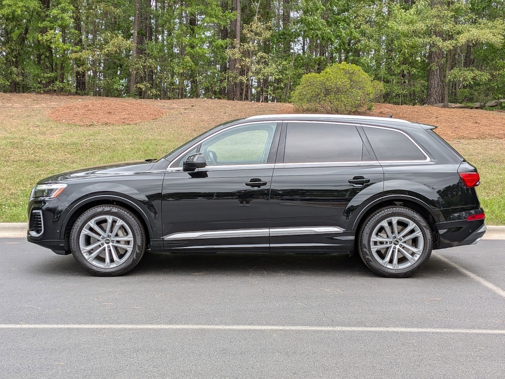 Used 2025 Audi Q7 Prestige SUV