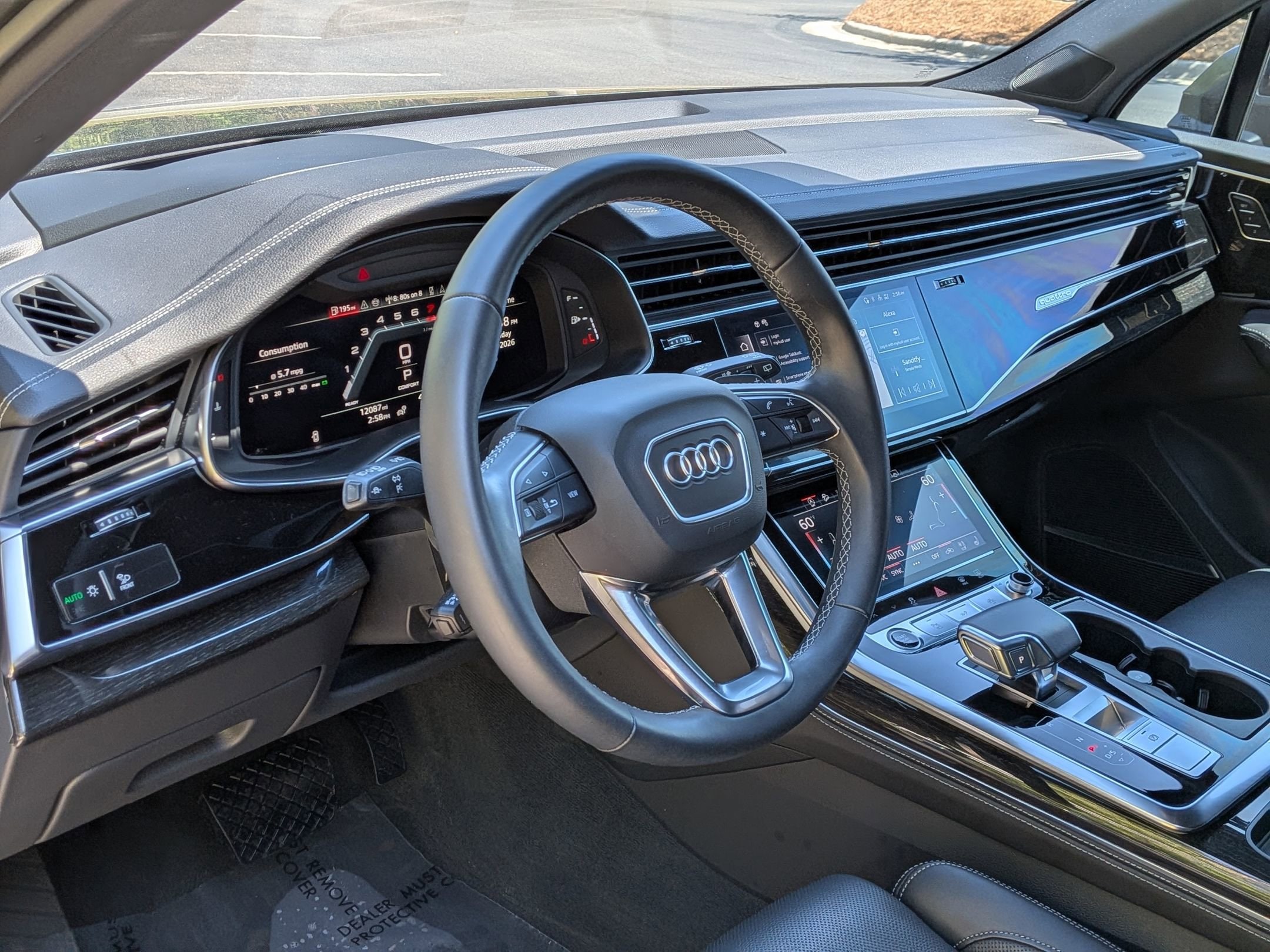2025 Audi Q7 Prestige photo 2