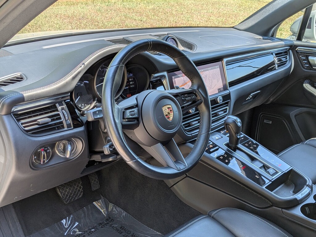 Certified 2023 Porsche Macan SUV