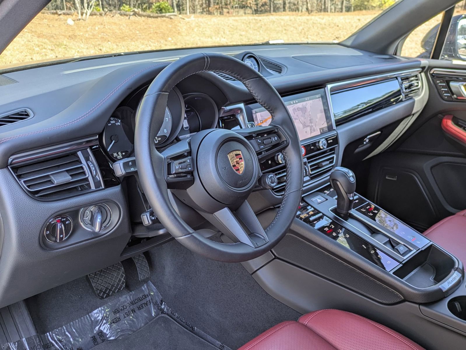2024 Porsche Macan S photo 4