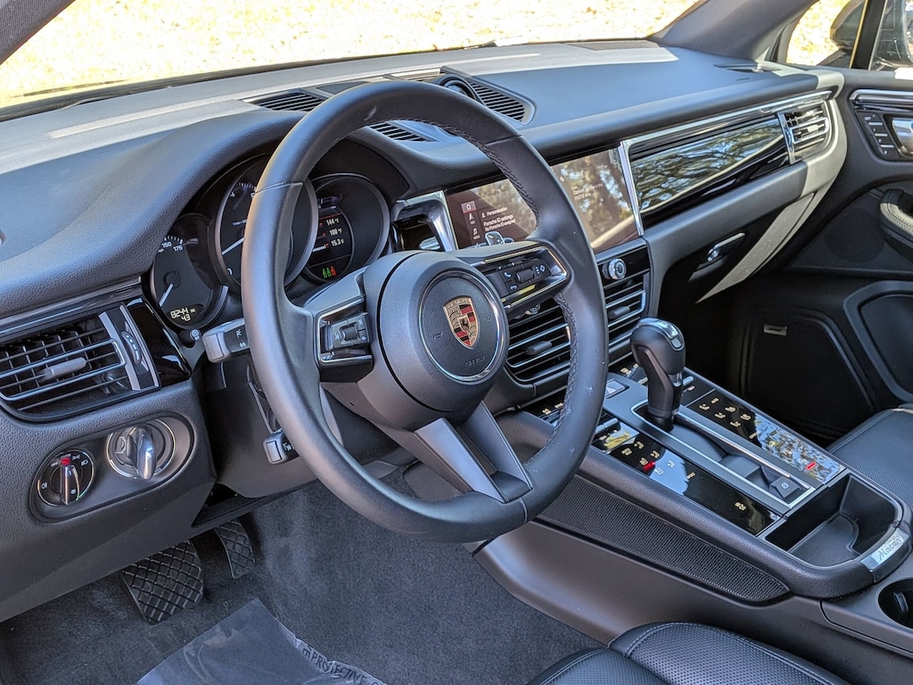 Certified 2025 Porsche Macan SUV