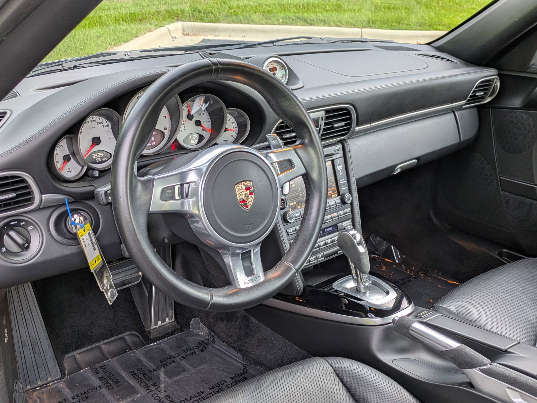 2011 Porsche 911 Turbo S Coupe photo 4