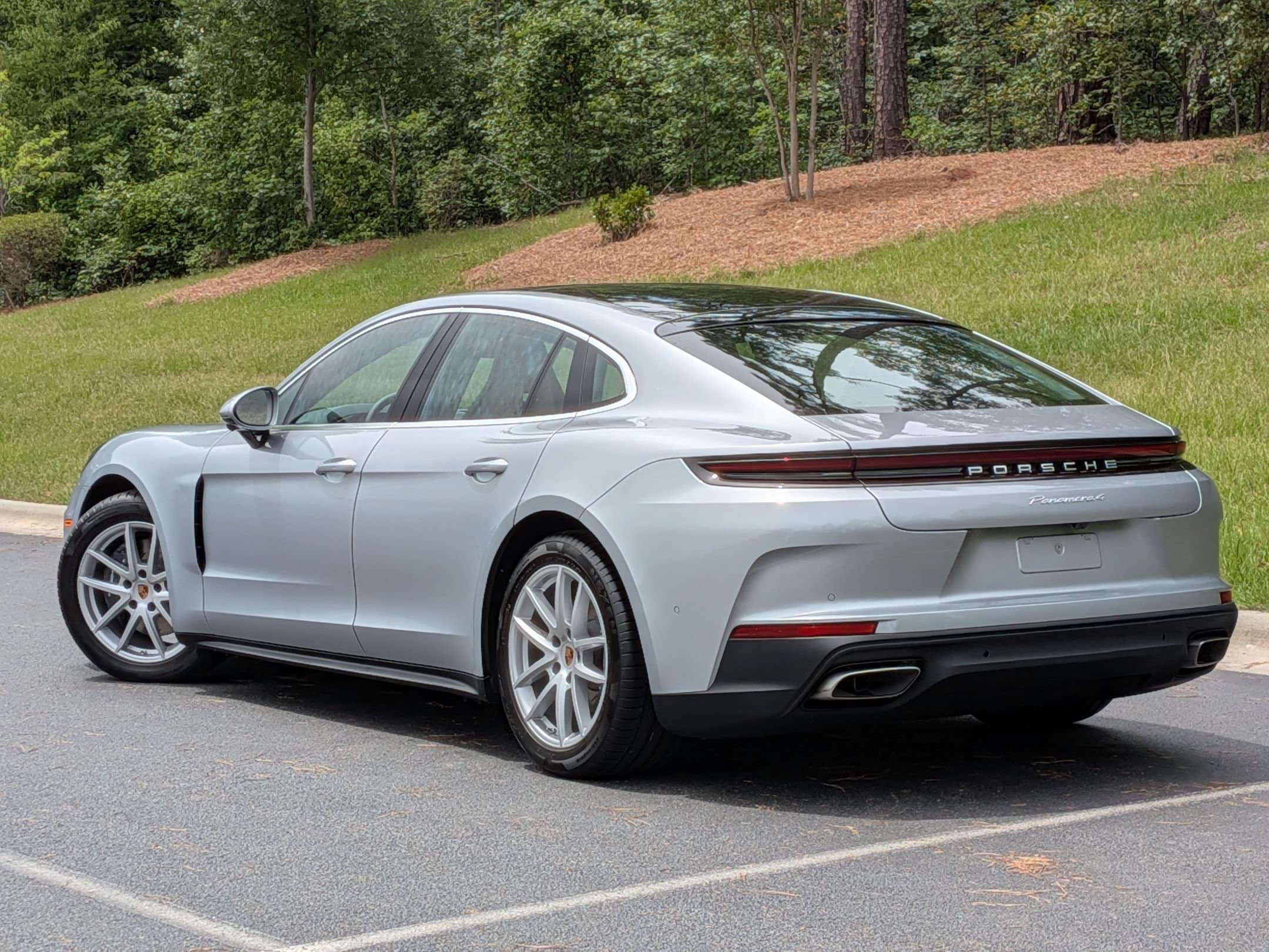 Porsche Panamera 4