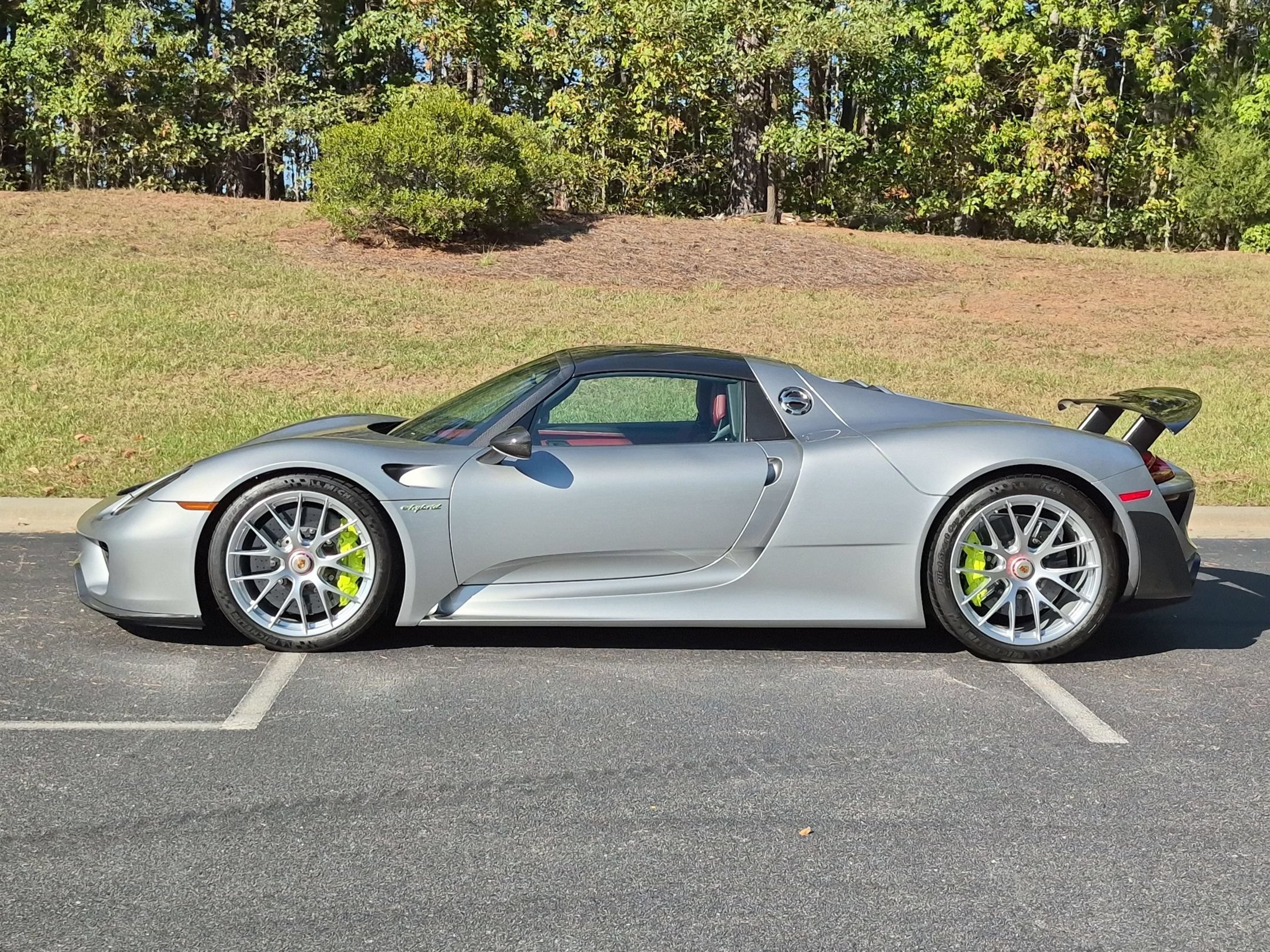 2015 Porsche 918 Spyder w/Weissach Pkg Convertible