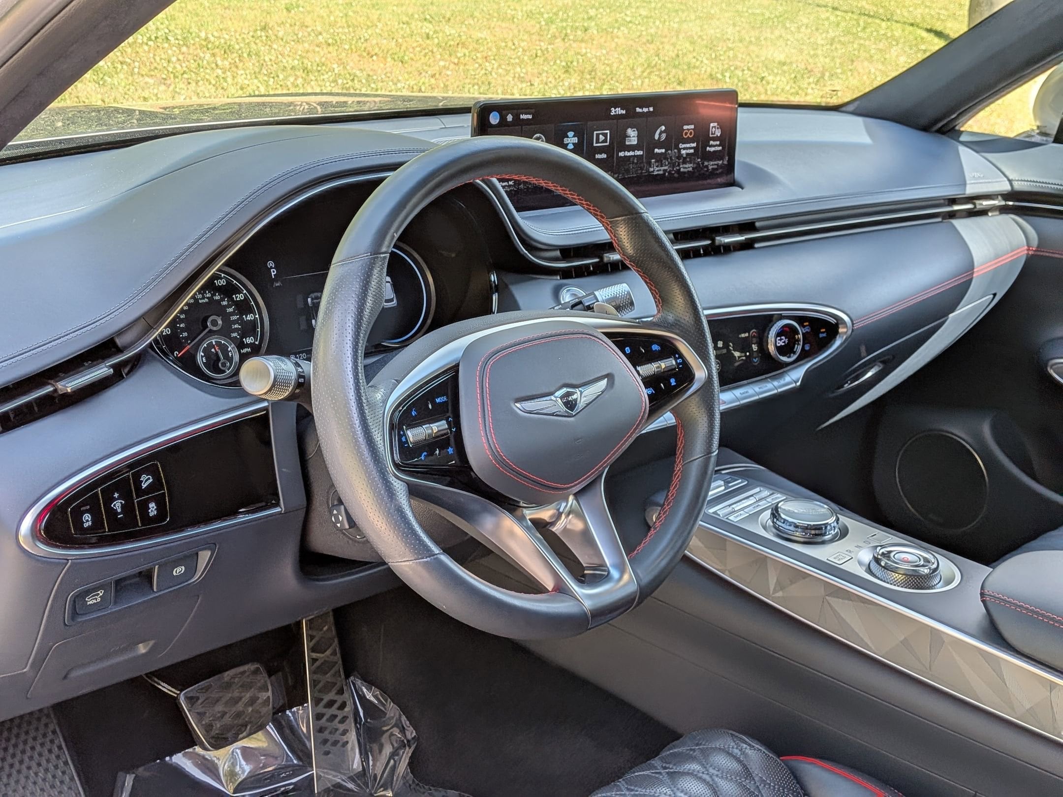 2022 Genesis GV70 3.5T Sport photo 2