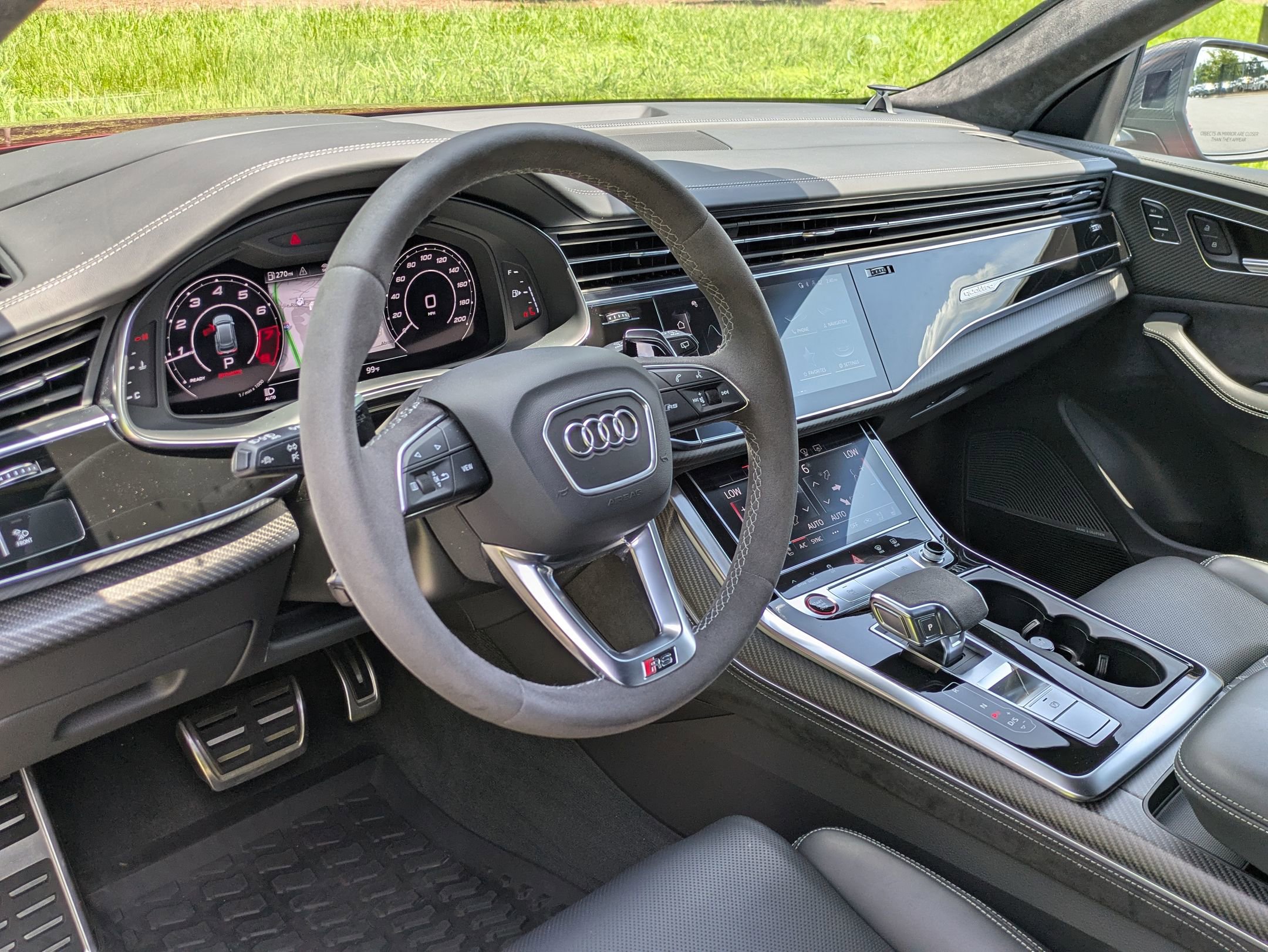 2022 Audi RS Q8 photo 4