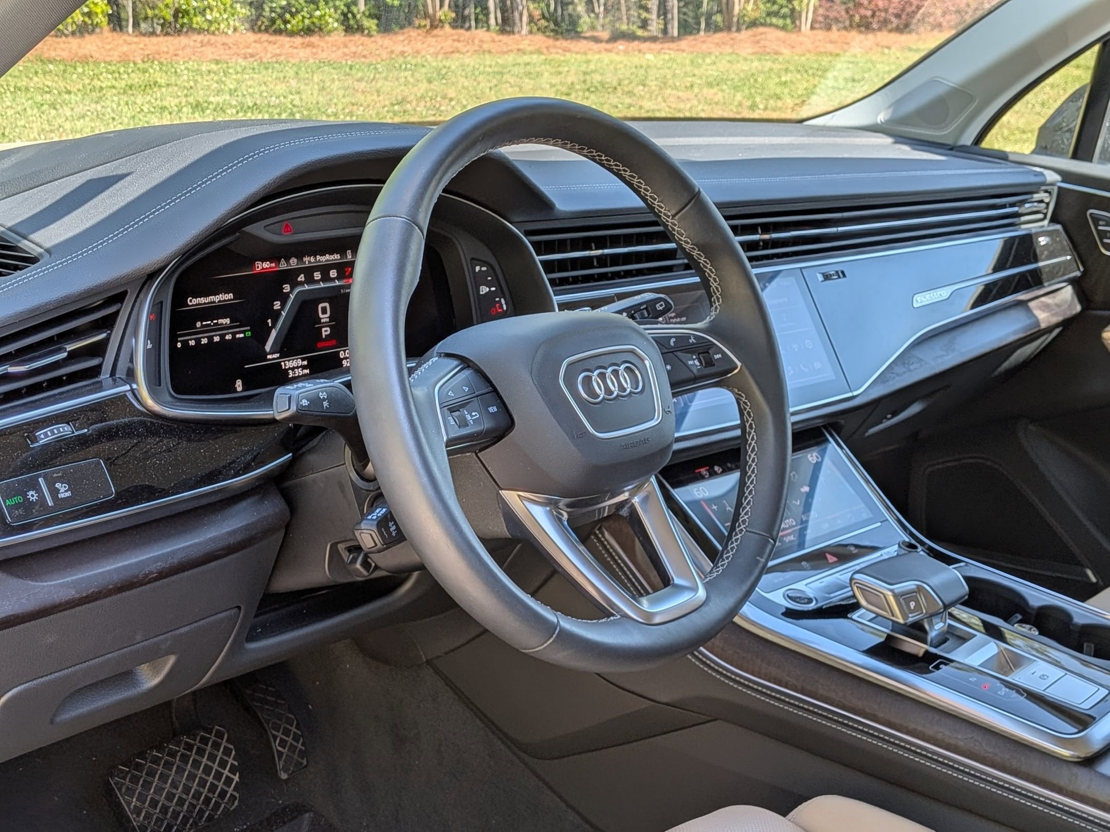 2025 Audi Q7 Prestige photo 2