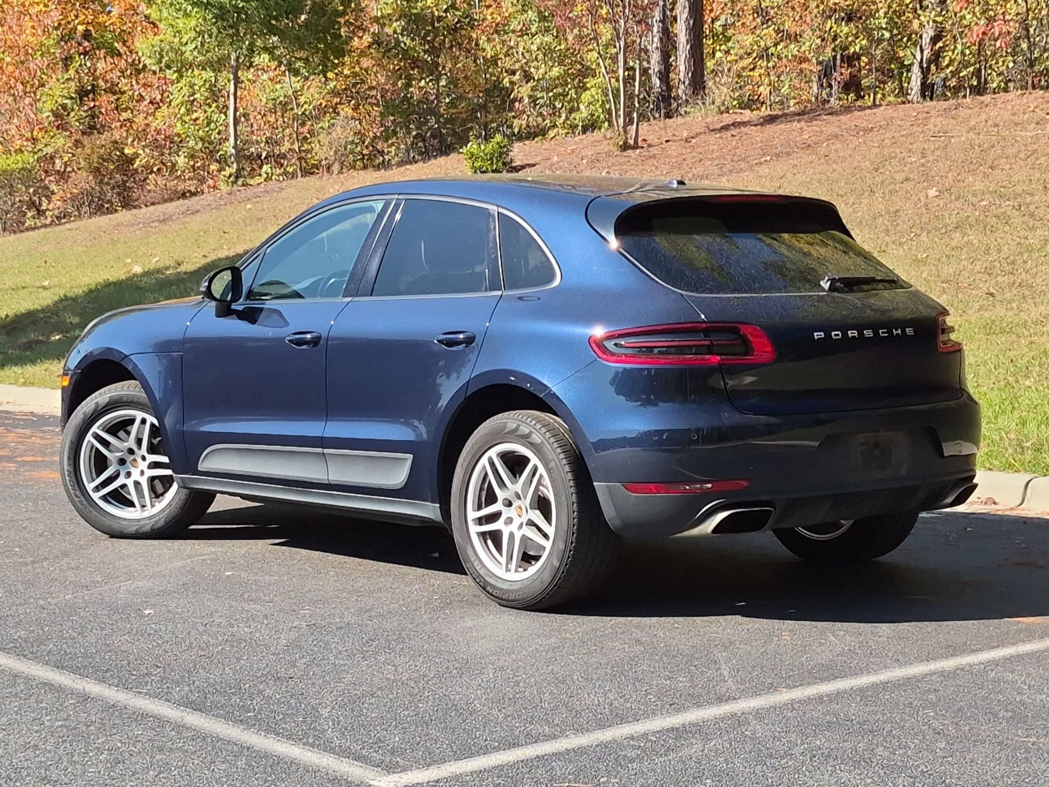 Certified 2018 Porsche Macan SUV