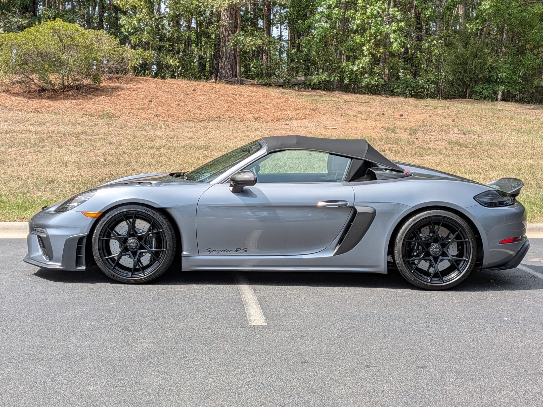 Porsche 718 Spyder RS