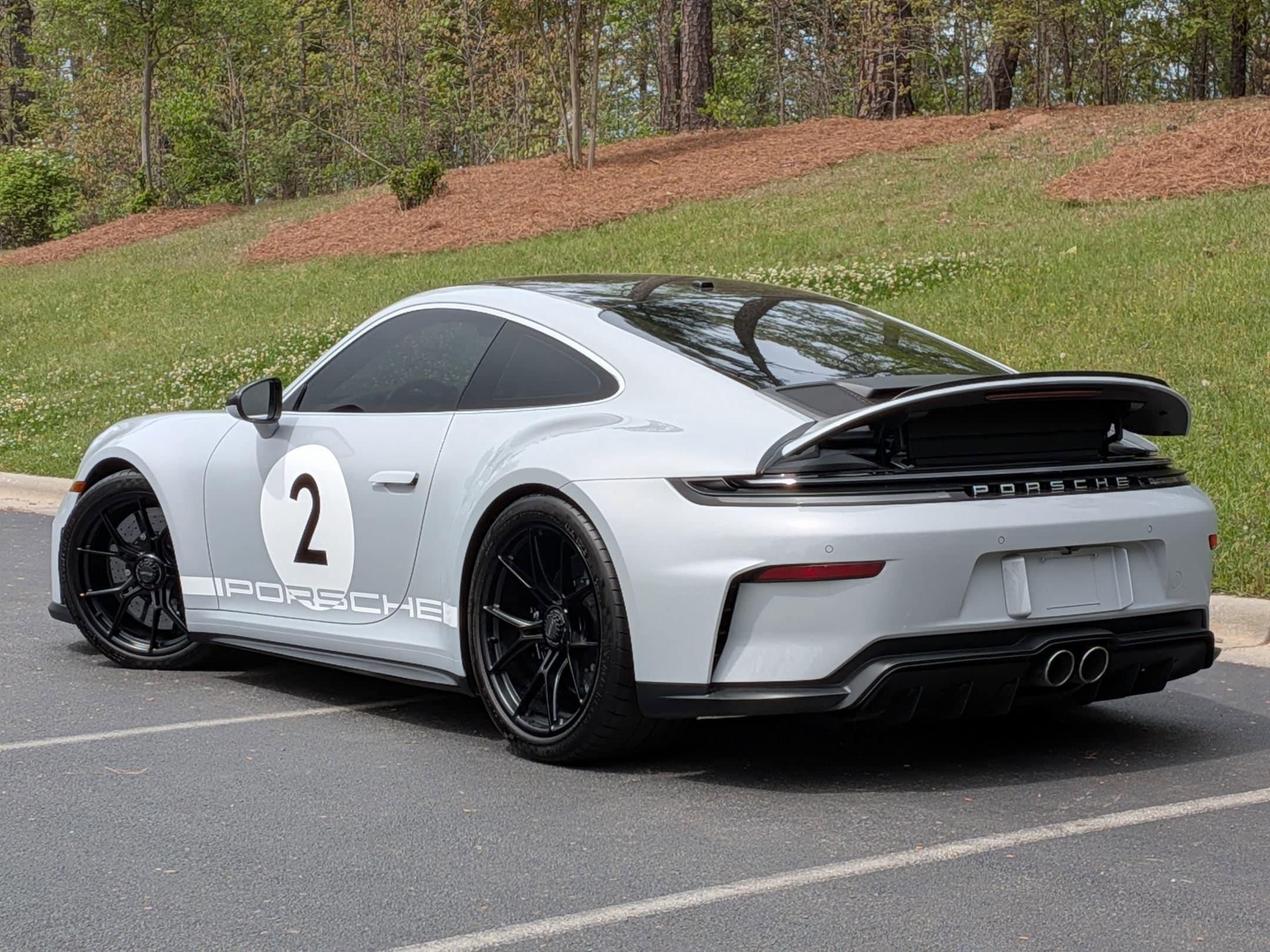 2025 Porsche 911 GT3 w/Touring Package photo 2