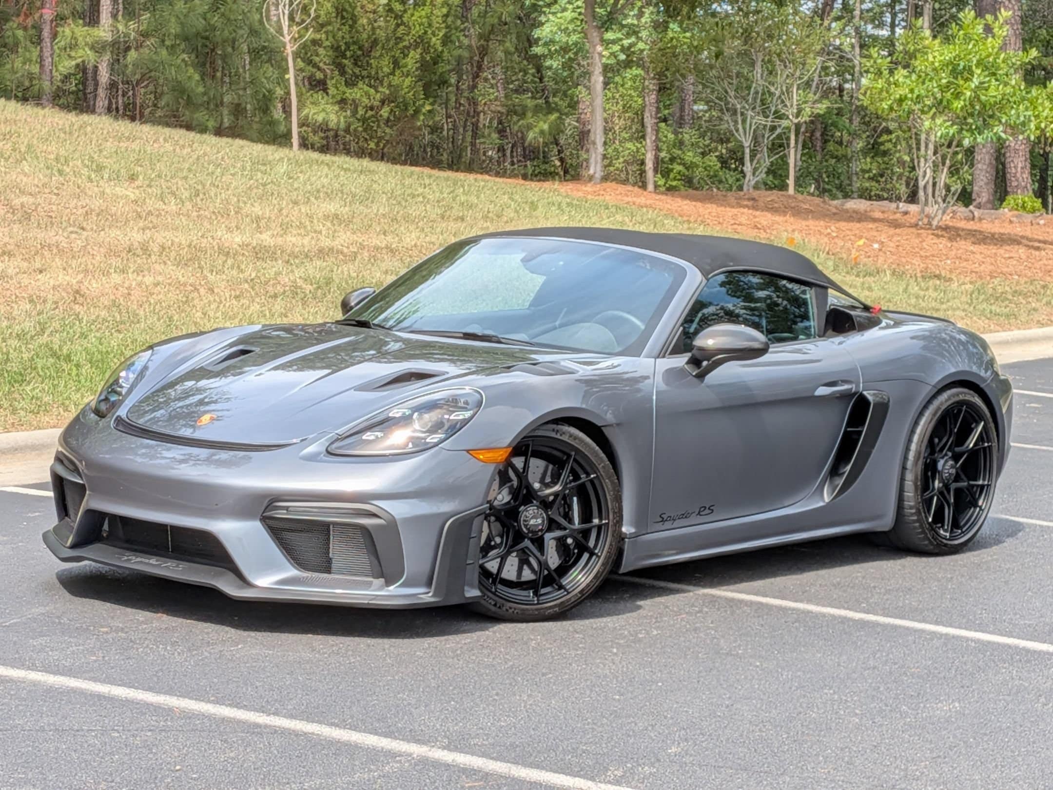 Porsche 718 Spyder RS