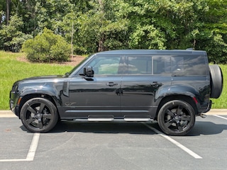 2023 Land Rover Defender V8 SUV