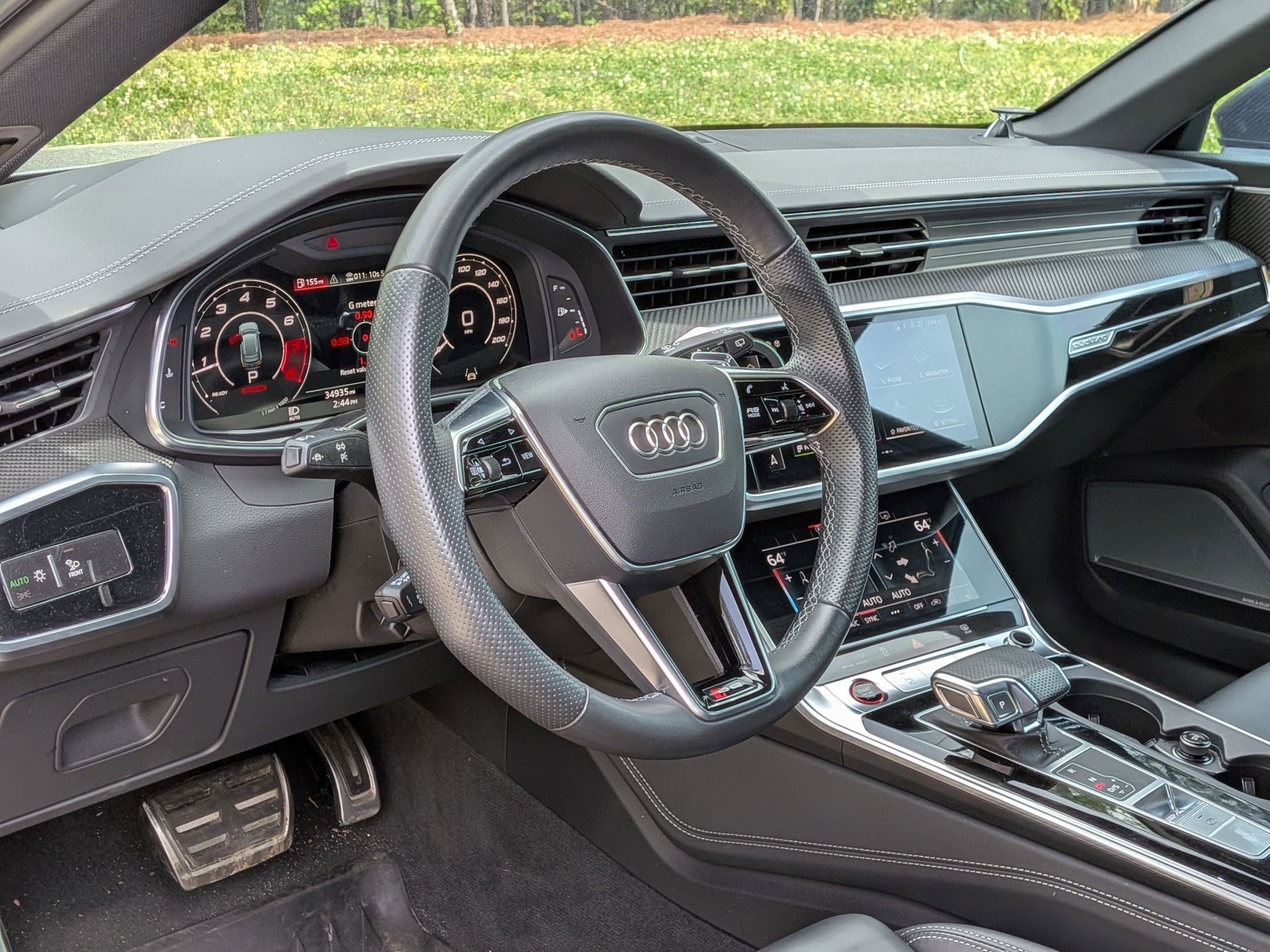 2021 Audi RS 6 Avant photo 2