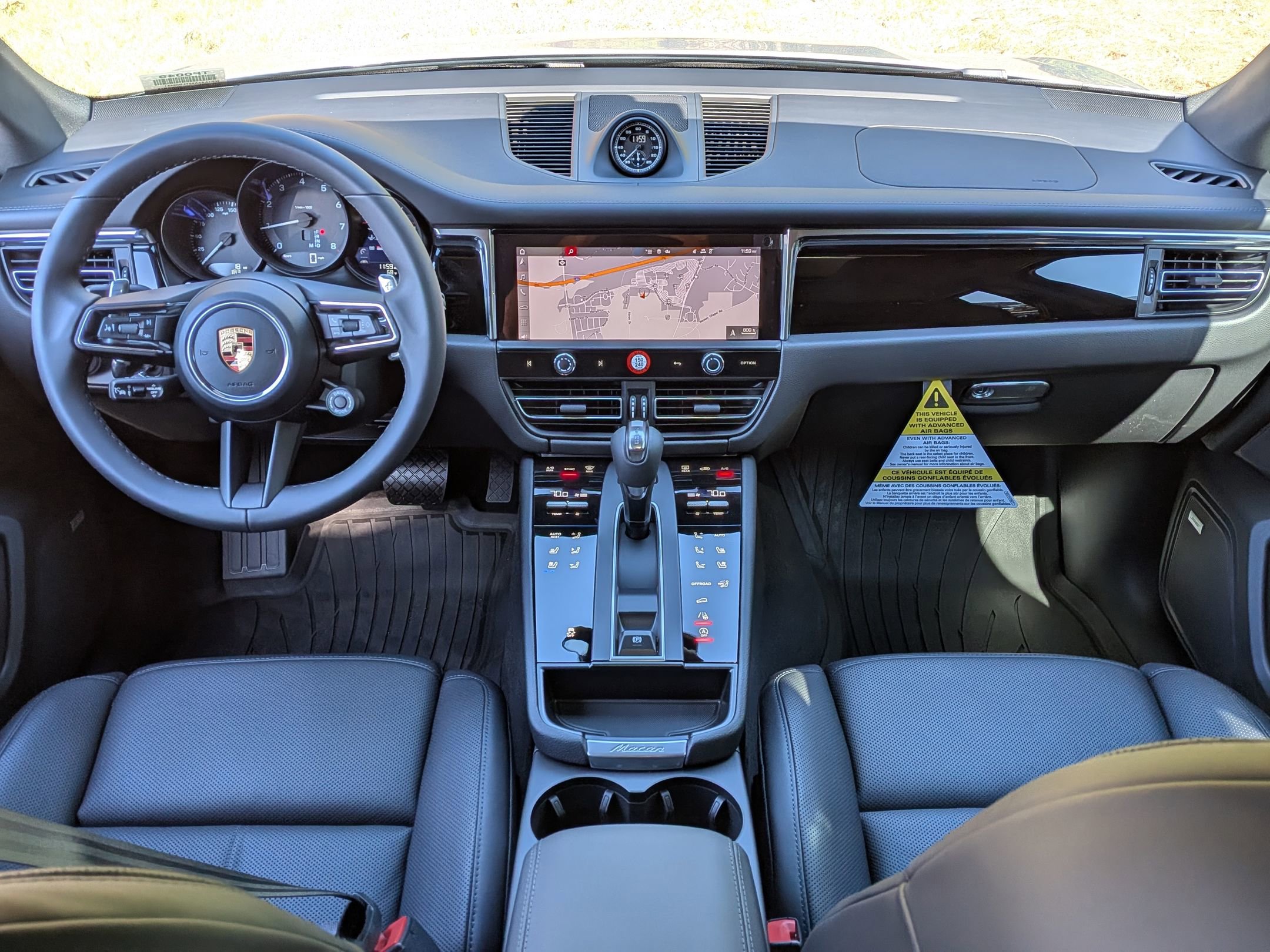 2026 Porsche Macan T - Photo 21