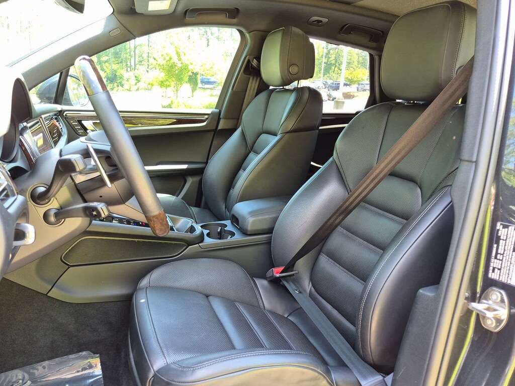 Certified 2026 Porsche Macan SUV