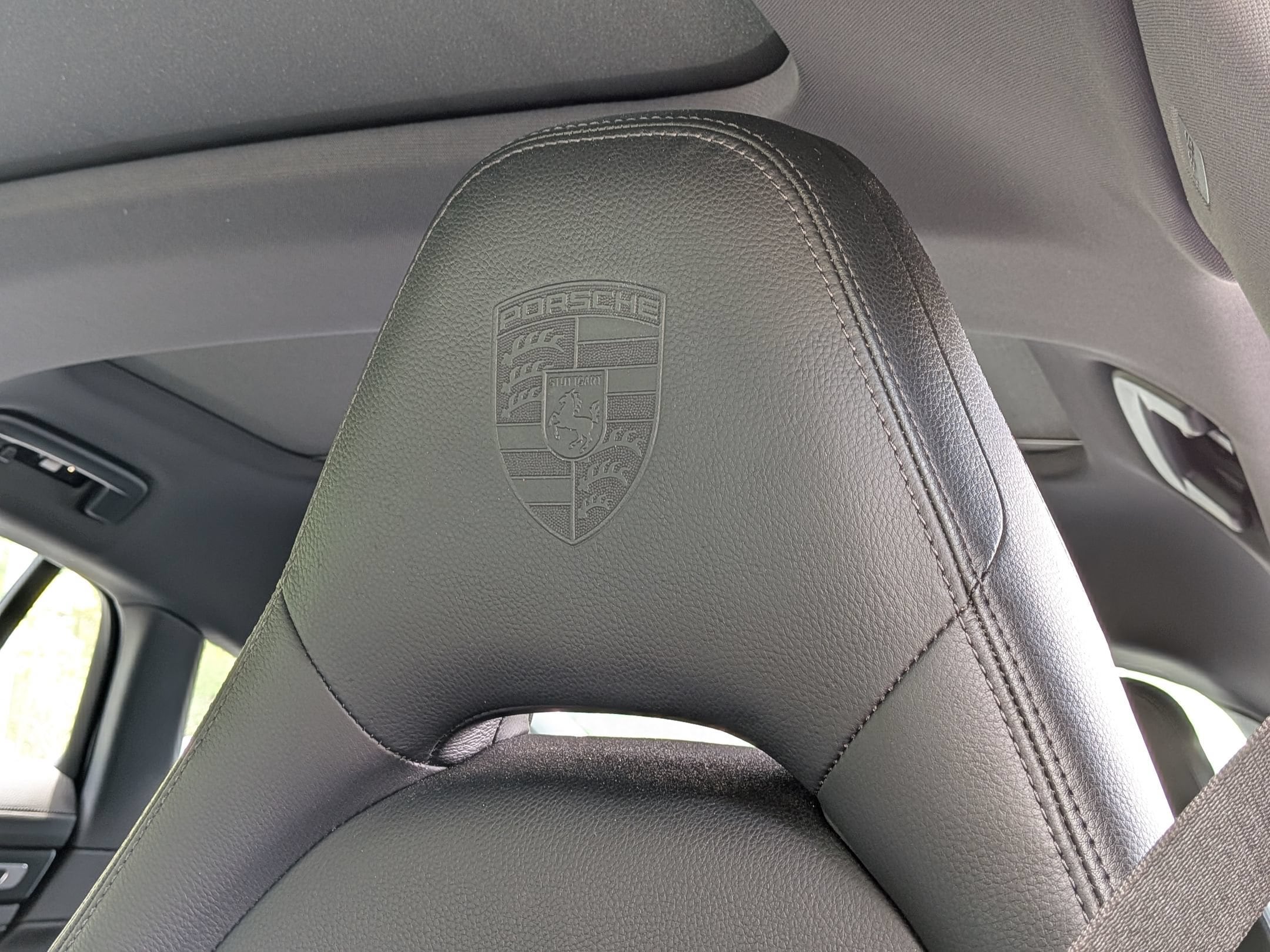 Porsche Panamera 4 E-Hybrid Platinum Edition