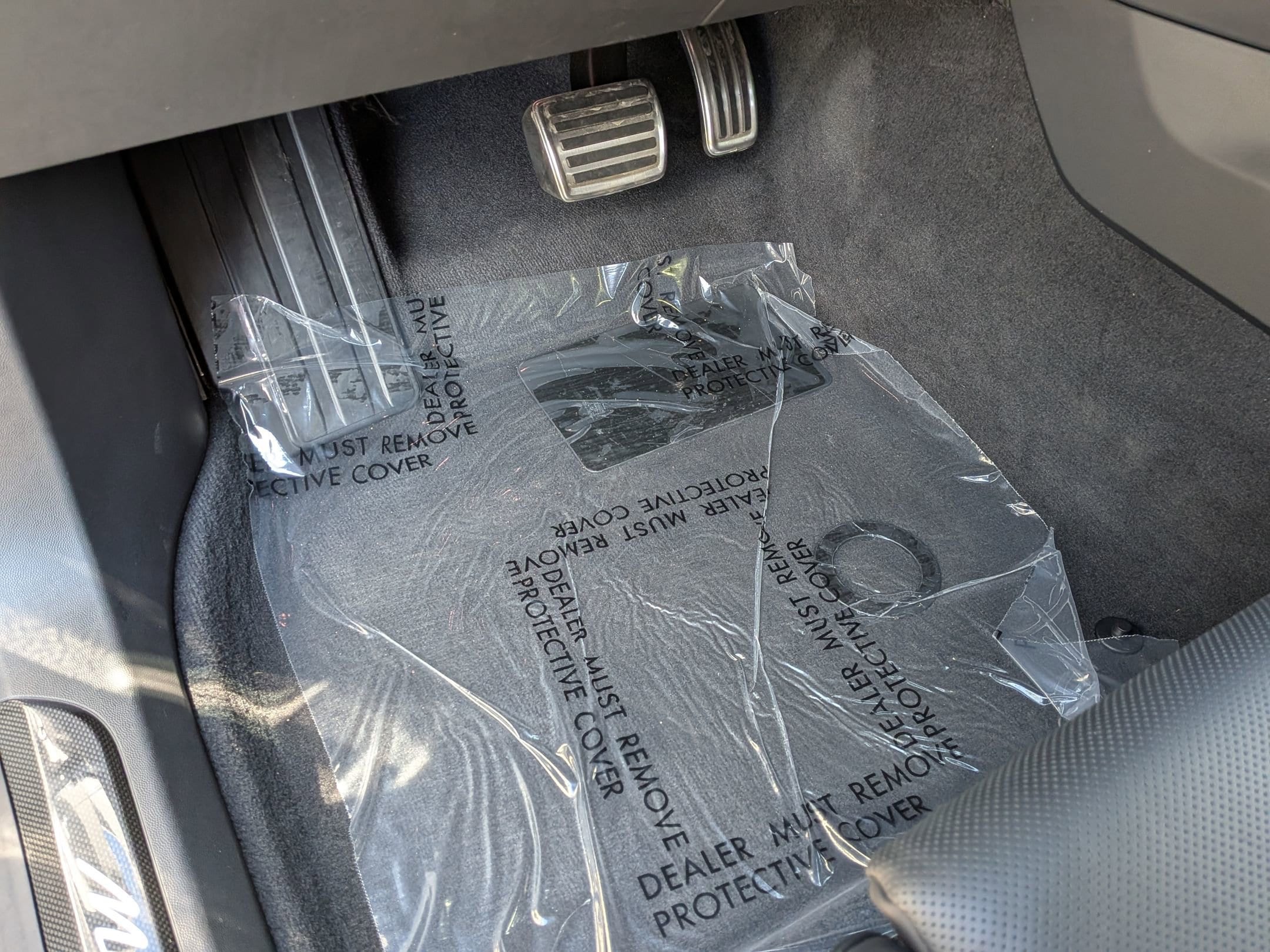 2025 Porsche Macan Electric Turbo photo 6