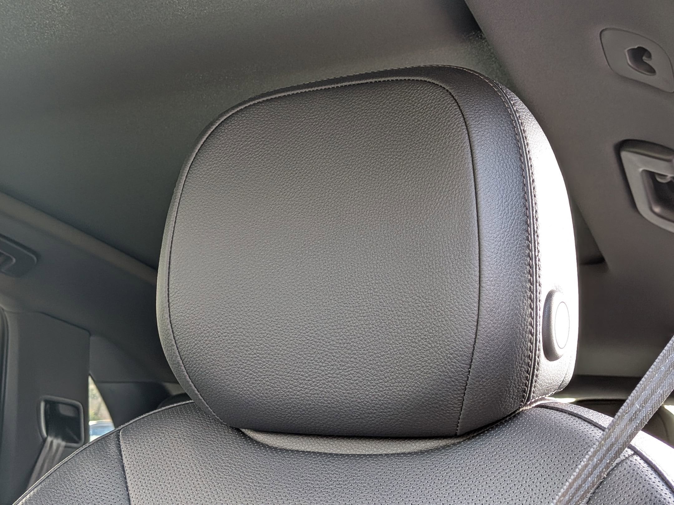 2025 Porsche Cayenne E-Hybrid photo 5